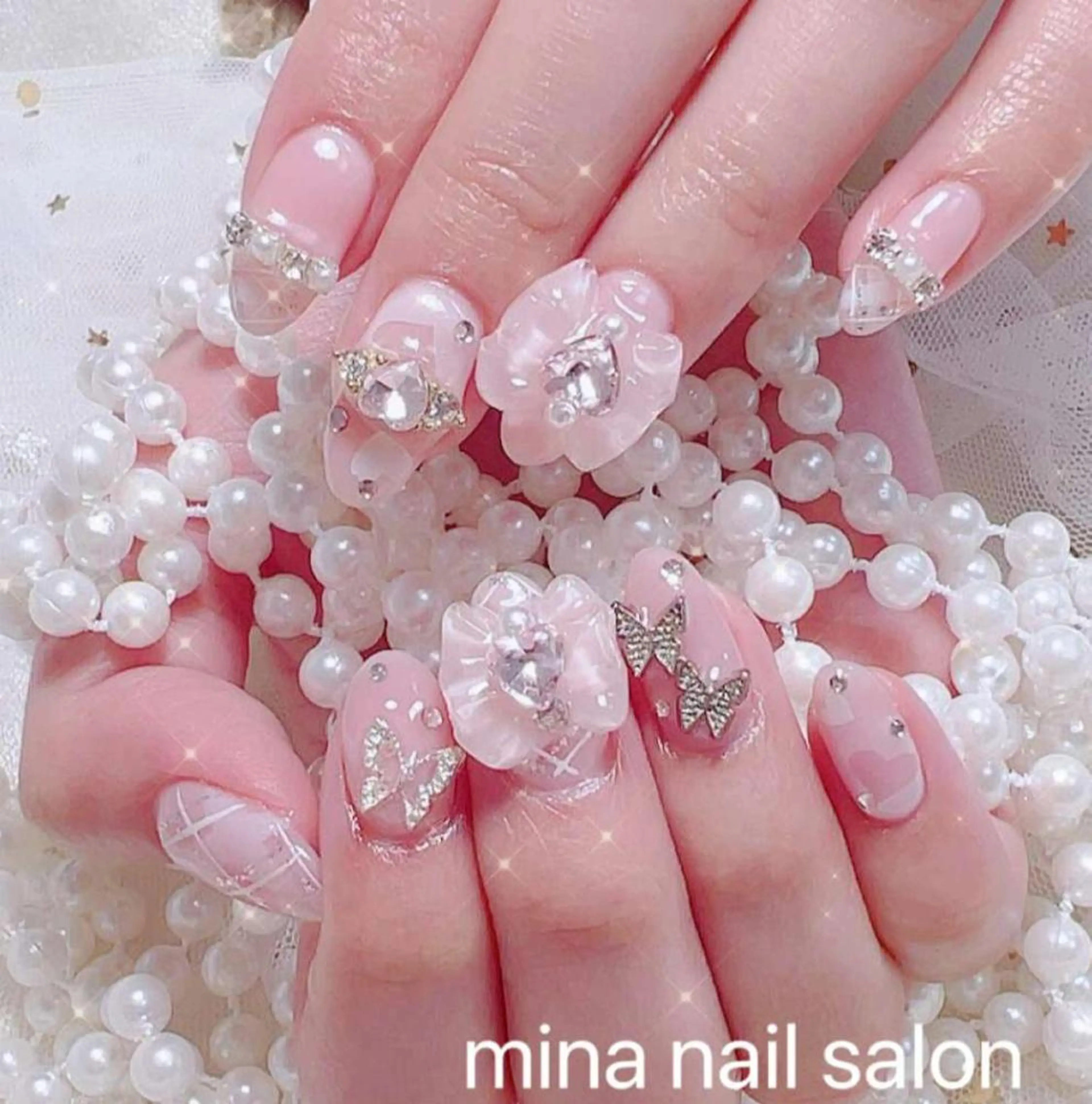 ネイル Mina🧸 韓国風ネイル🎀のネイルデザイン