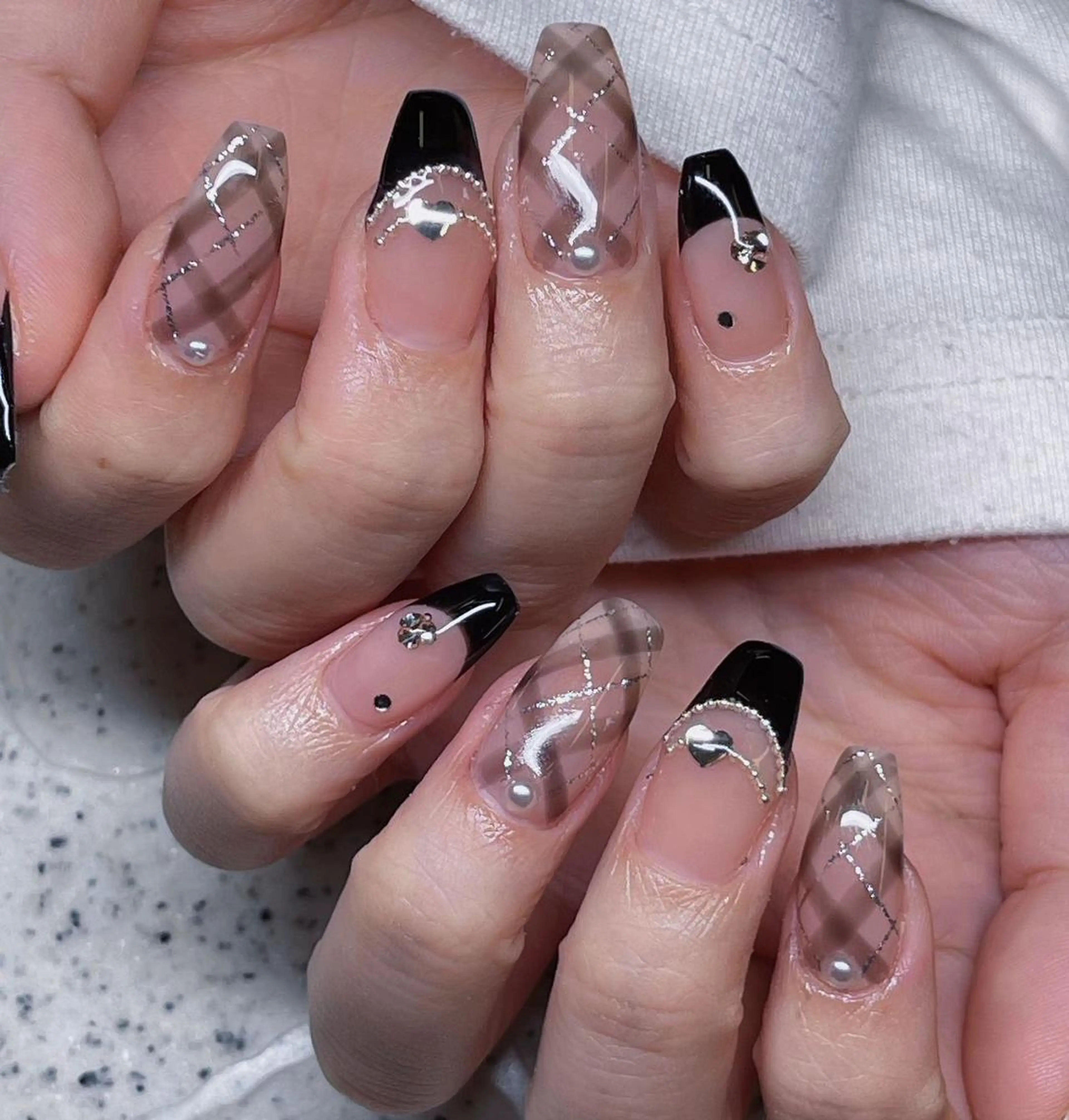 ネイル Queens テイのネイルデザイン