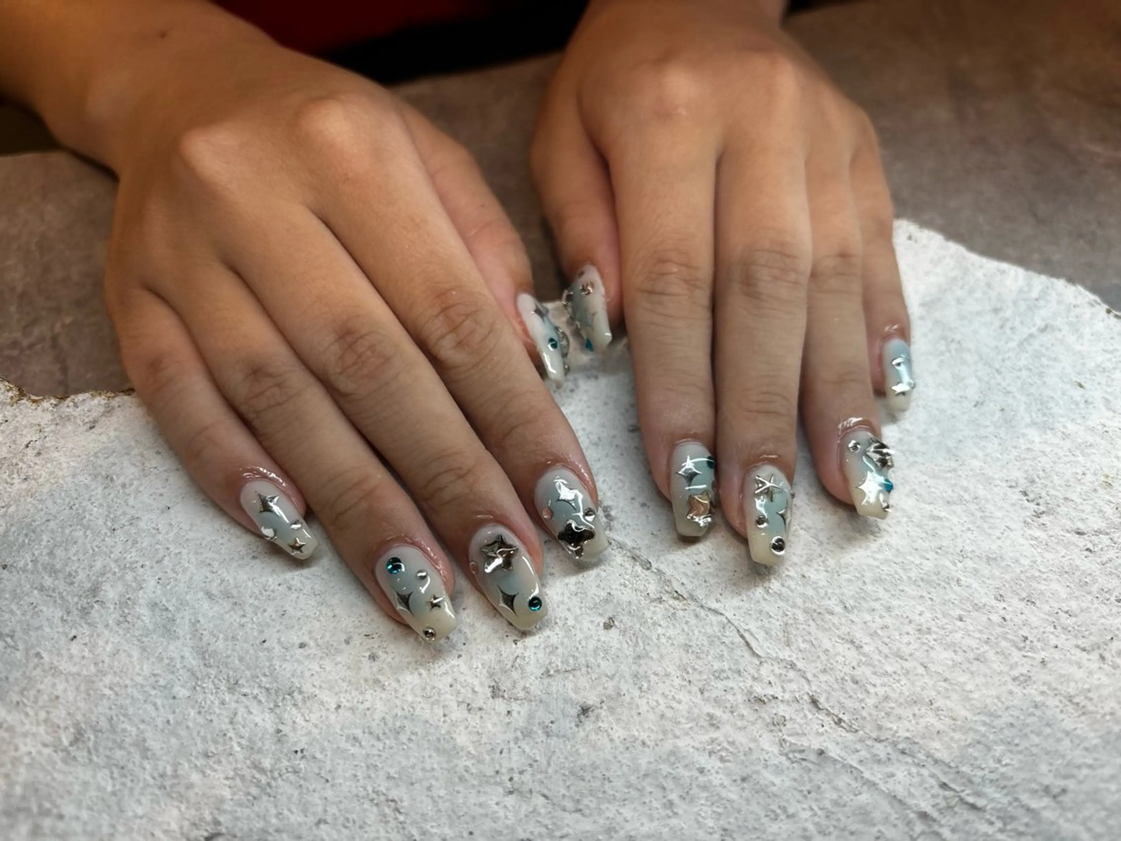 ネイル ブルー チークネイル 持ち込み HONOKA W 【深江橋店】のネイルデザイン