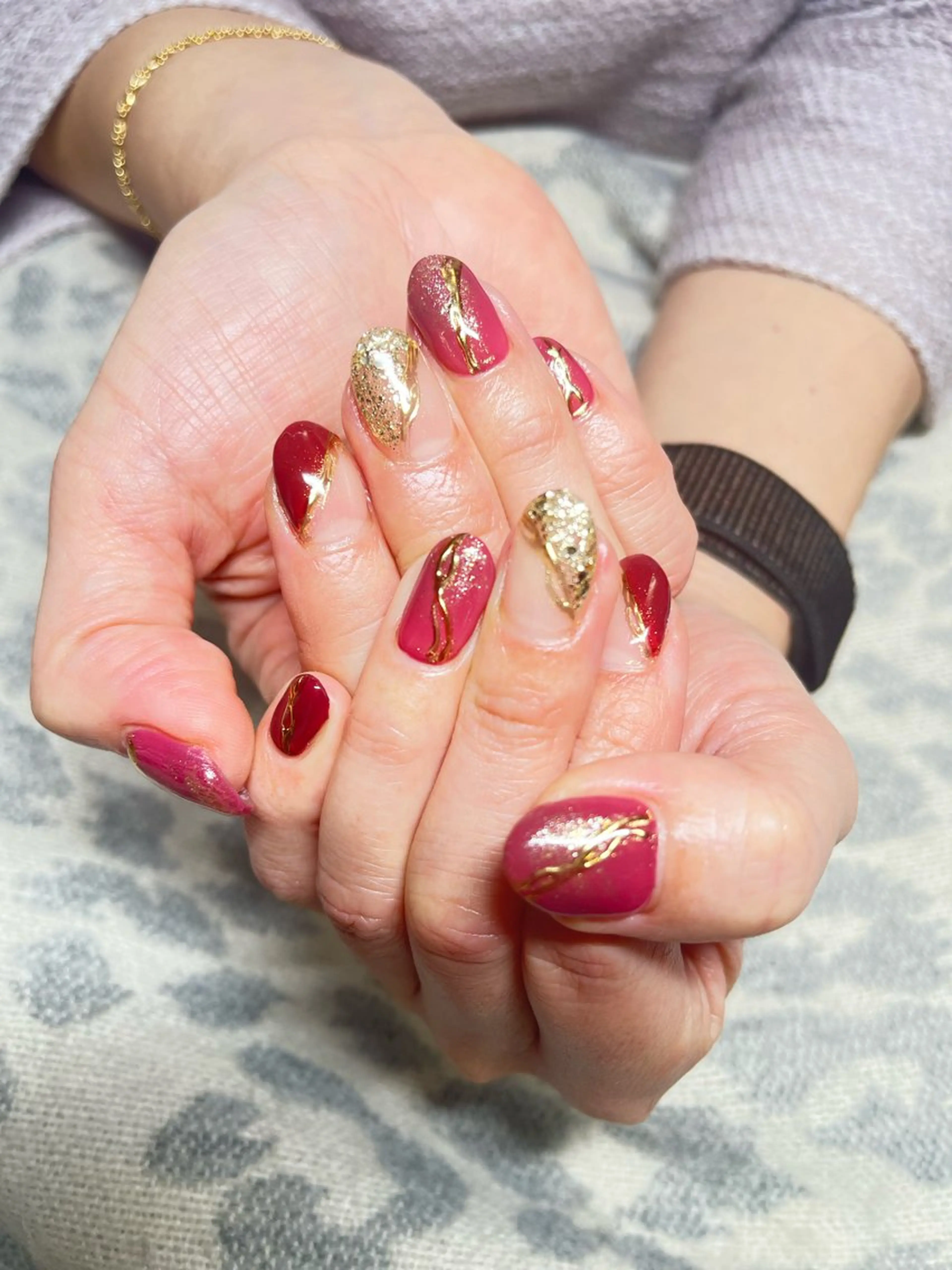 ネイル ゴールド ラメ(グリッター) ミラーネイル ニュアンスネイル 冬ネイル Bienvenue りょうこのネイルデザイン