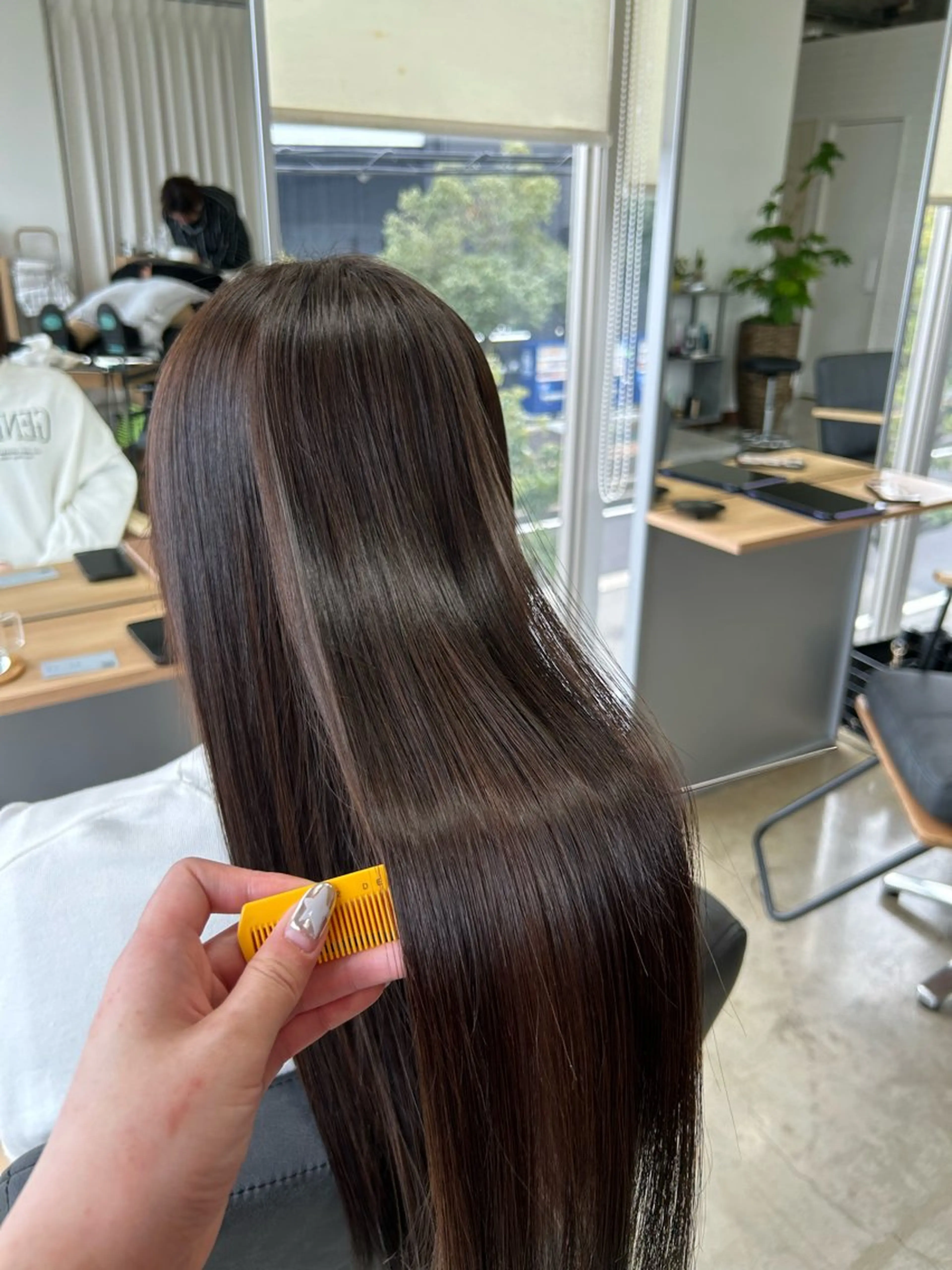 セミロング 髪質改善 トリートメント カット ヘアカラー トリートメント 津田 七美希のヘアスタイル