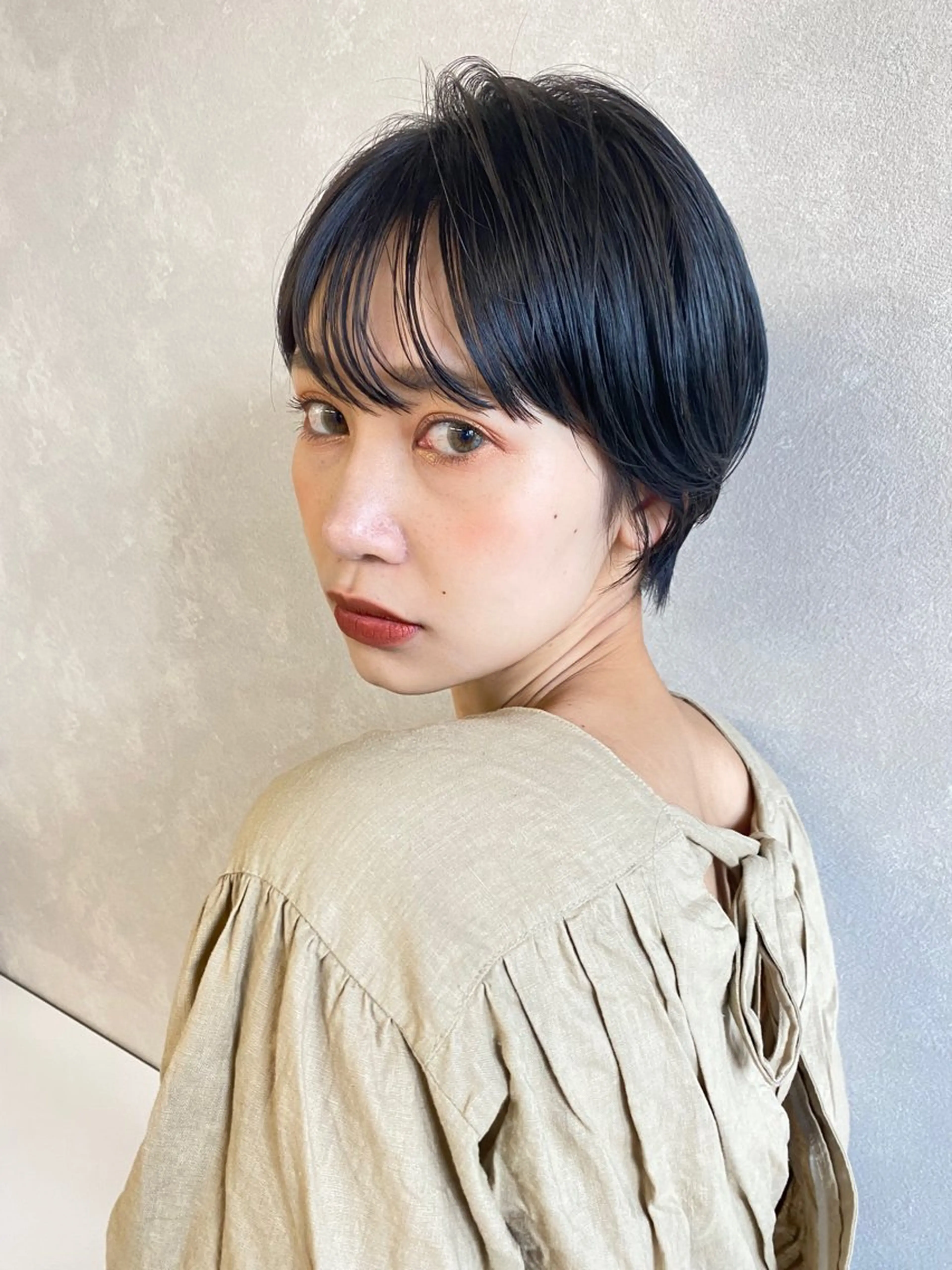 ショート カラー パーマ ヘアアレンジ カット ヘアカラー トリートメント madokaレイヤー /暖色カラーのヘアスタイル