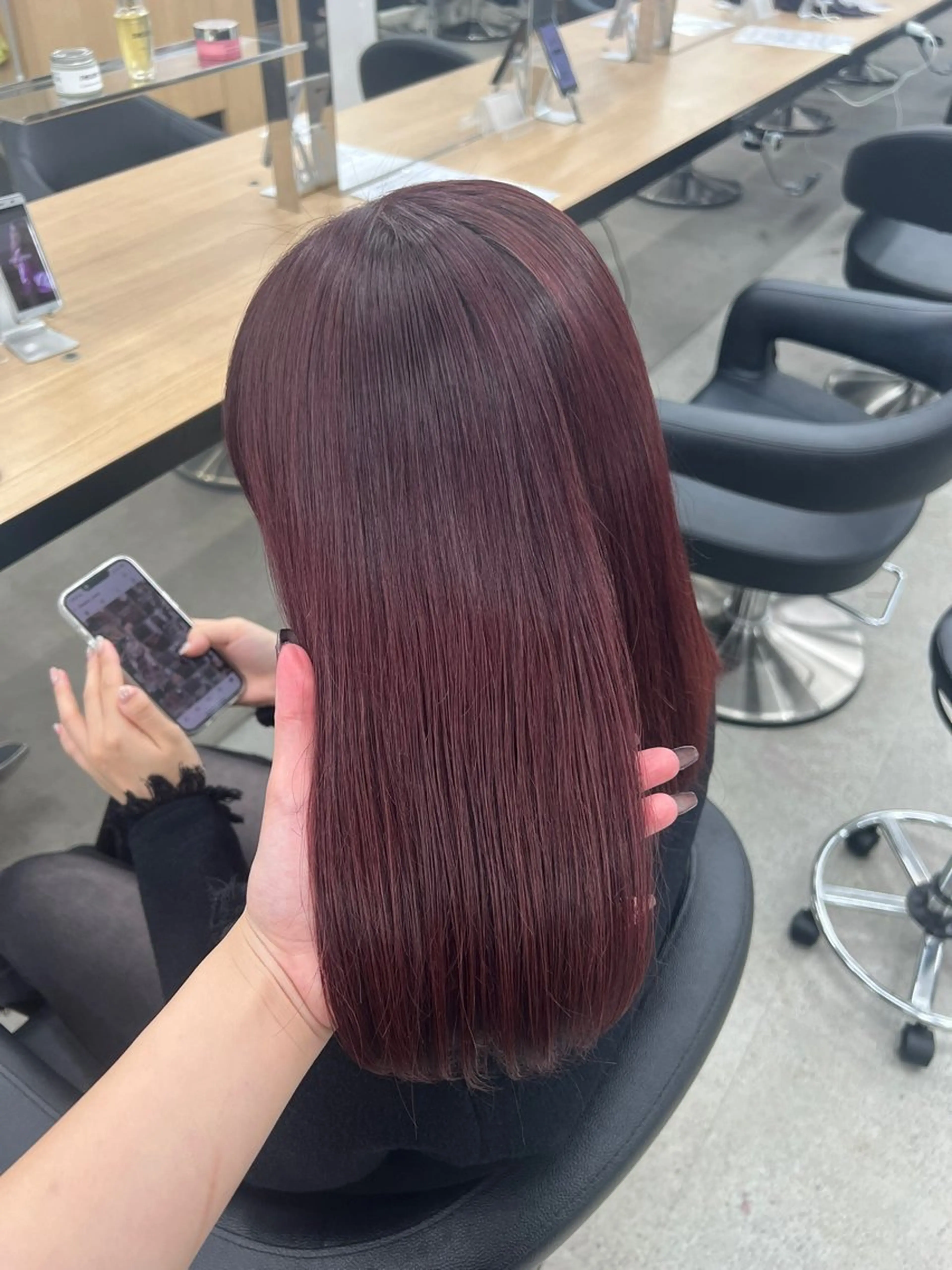 ロング カラー ブリーチ 髪質改善 トリートメント ヘアカラー 💗愛され暖色💗 ピンク/レッド💗のヘアスタイル