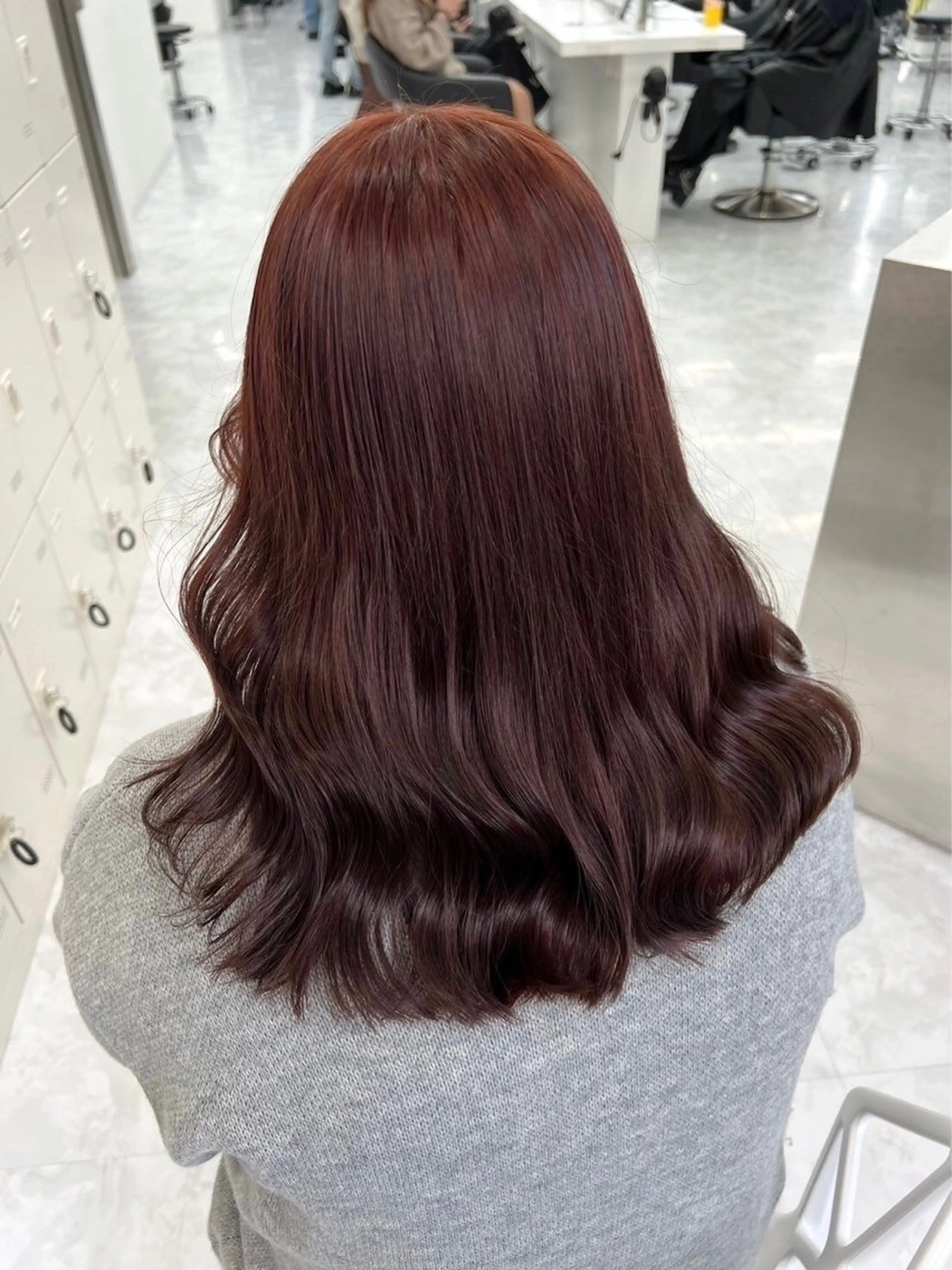 ロング カラー カット パーマ 上品モテヘア💍🤎 karen💍🤎のヘアスタイル
