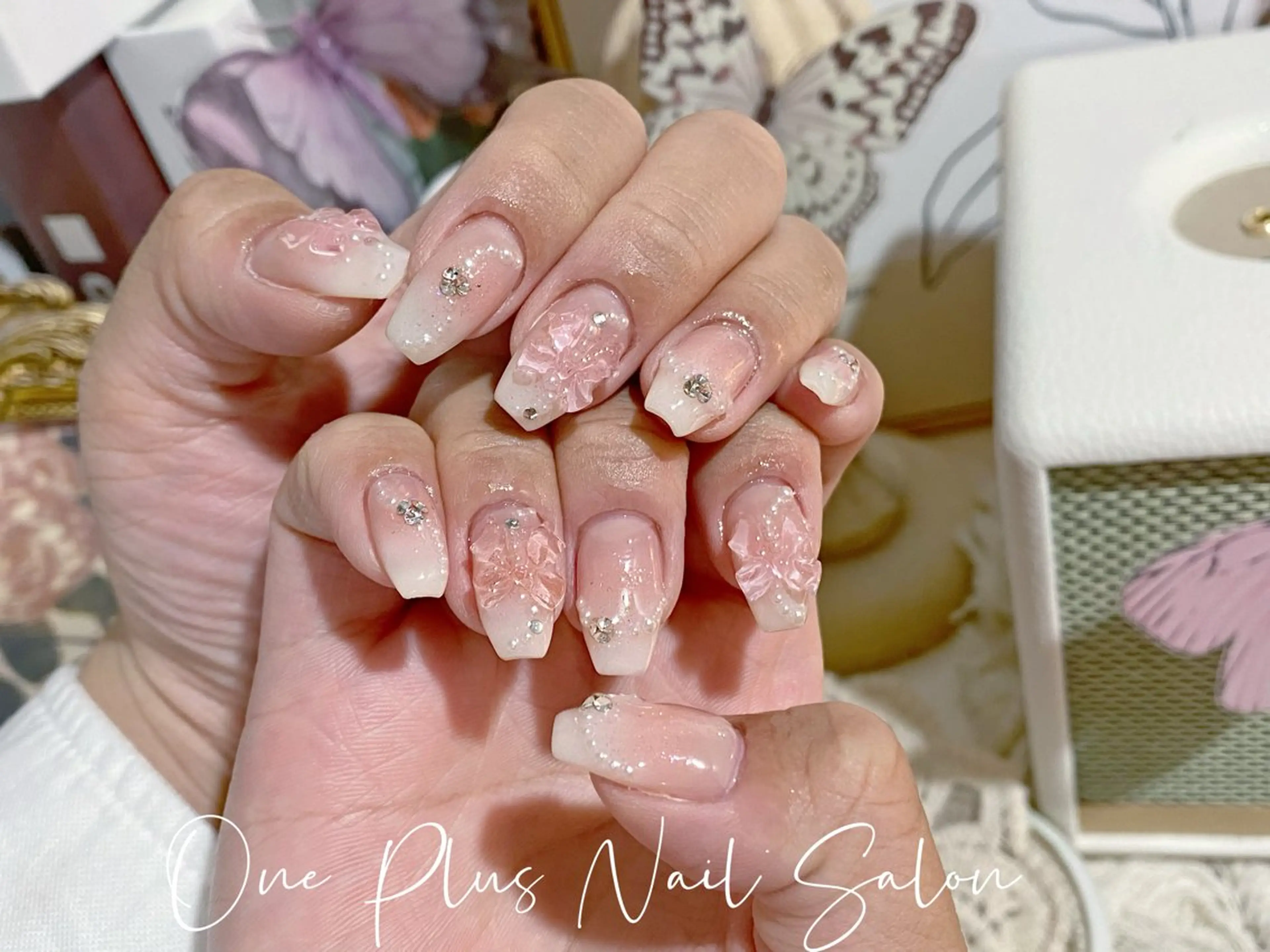 ネイル ハンドネイル One Plus Nail Salonのネイルデザイン