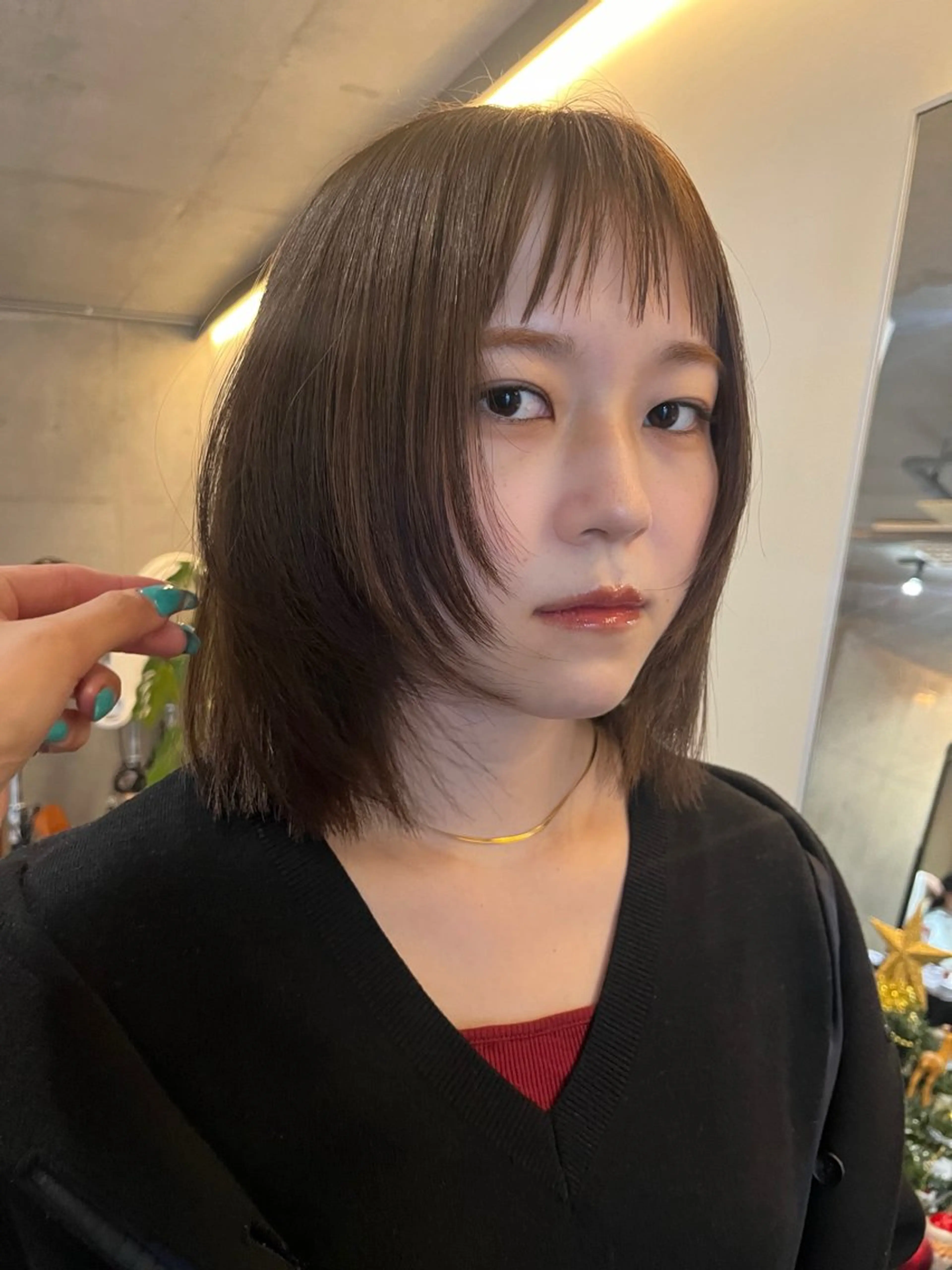 ミディアム 顔まわりレイヤー レイヤーカット レイヤーカット\ウル フ　chinatsuのヘアスタイル