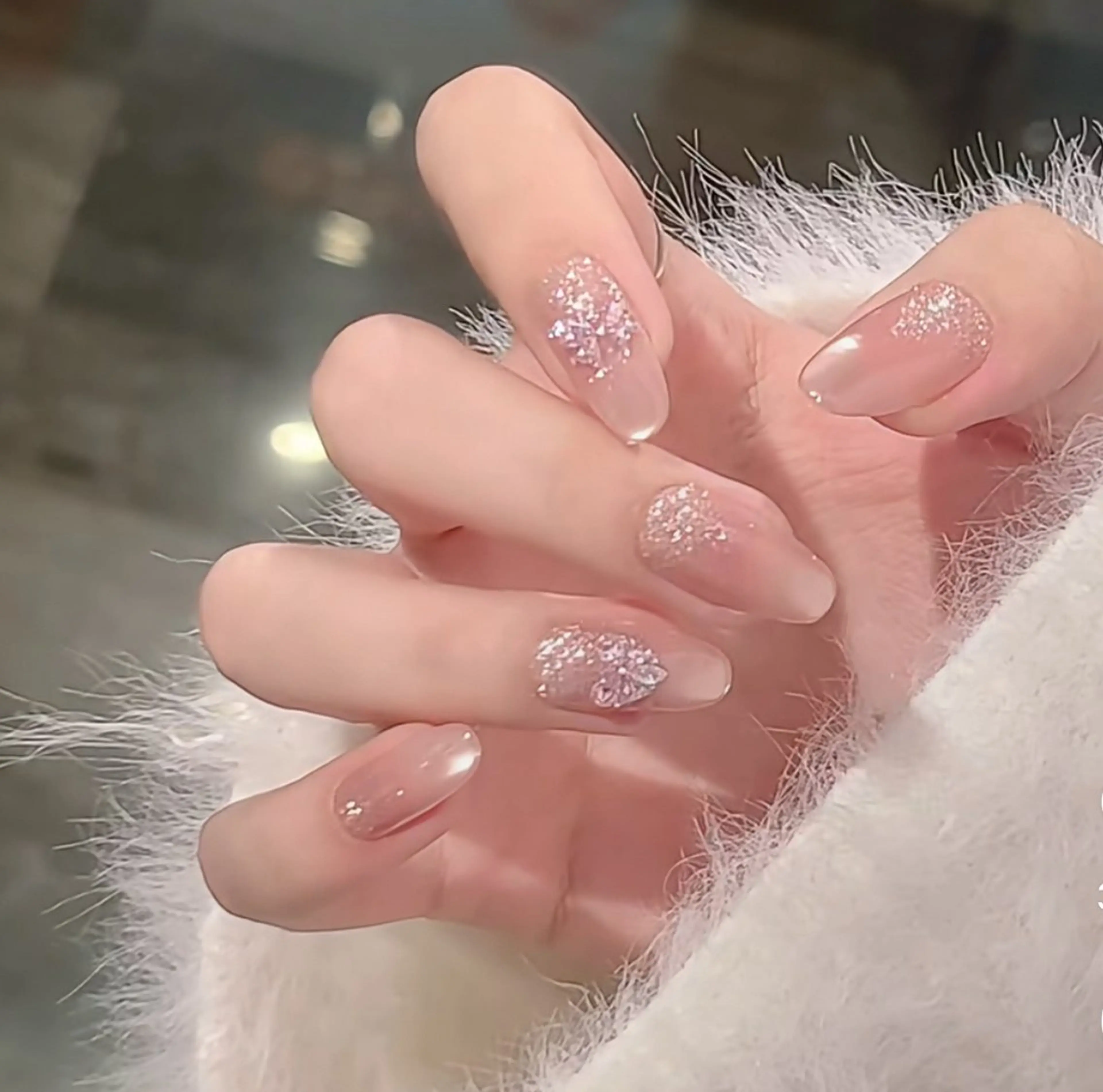 ネイル ボルドー ブラウン マグネットネイル ニュアンスネイル シンプルネイル ハンドネイル iNEKO所属・Lee Leeのネイルデザイン