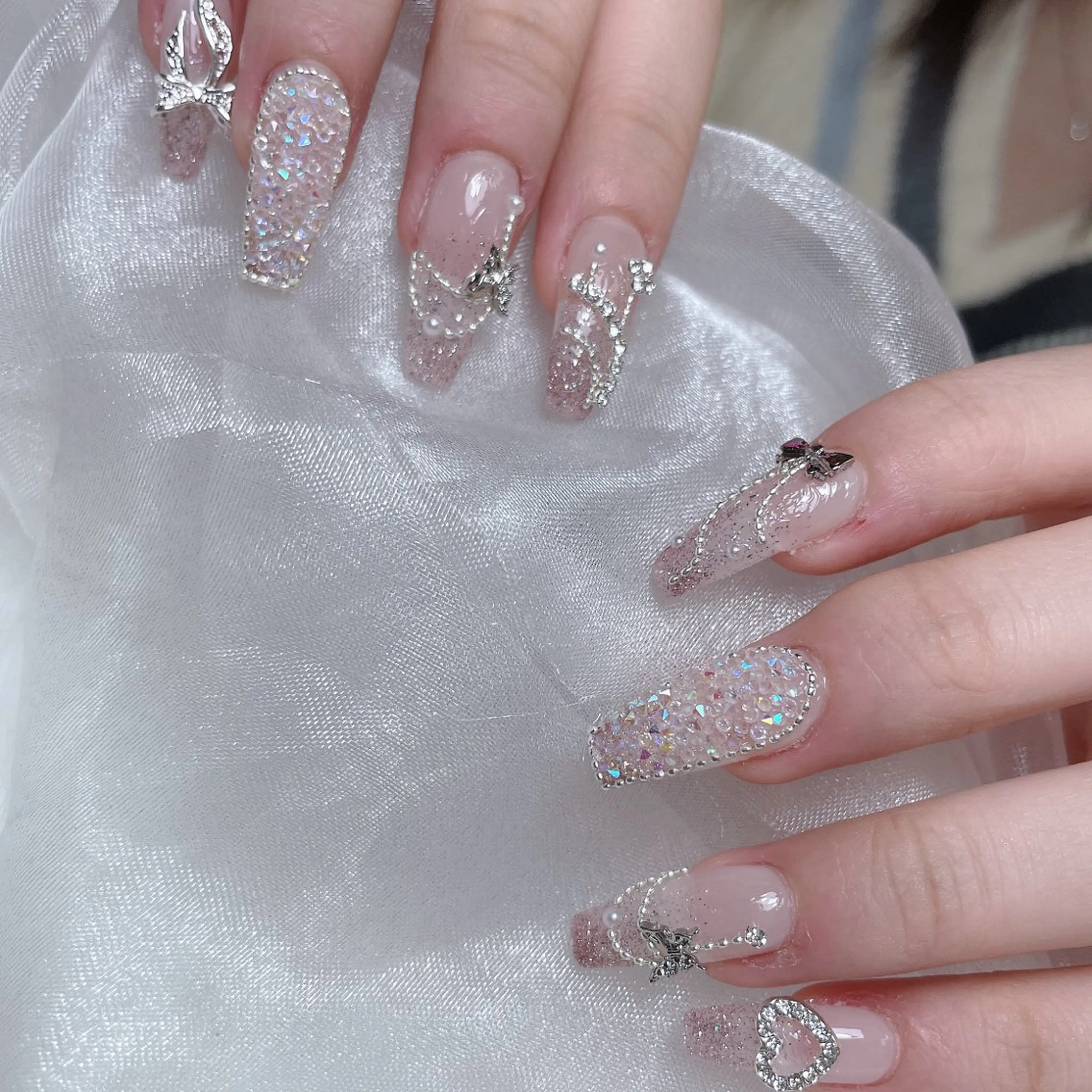 ネイル 成人式 ジェルネイル ネイルチップ ハンドネイル Momoa nail salon所属・MoMoA Nail ネイル長さ出し専門店のネイルデザイン