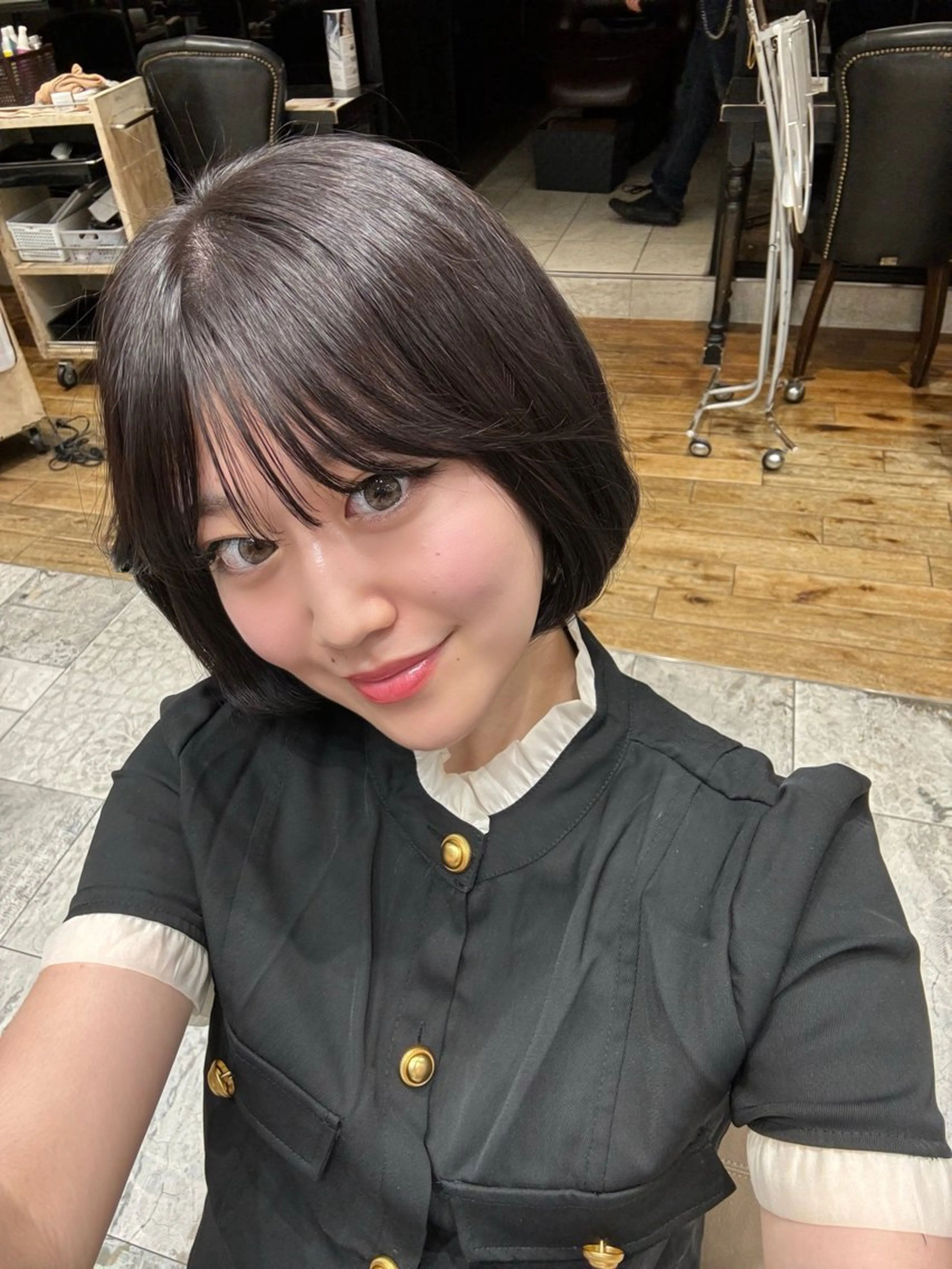 カラー カット ヘアカラー 新宿/レイヤー 顔周りカット溝手優太のヘアスタイル