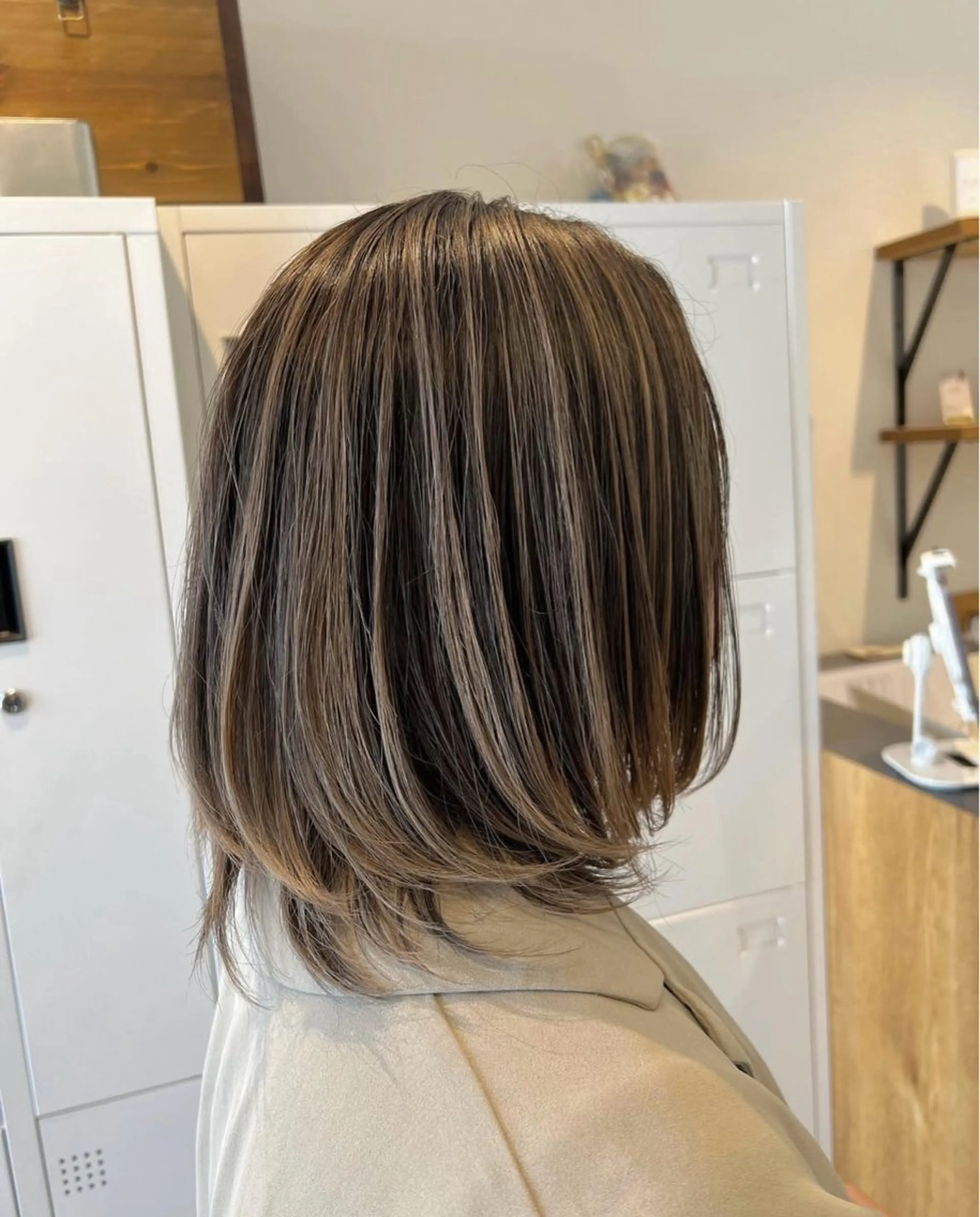 ミディアム カット ヘアカラー トリートメント 井上 樹のヘアスタイル