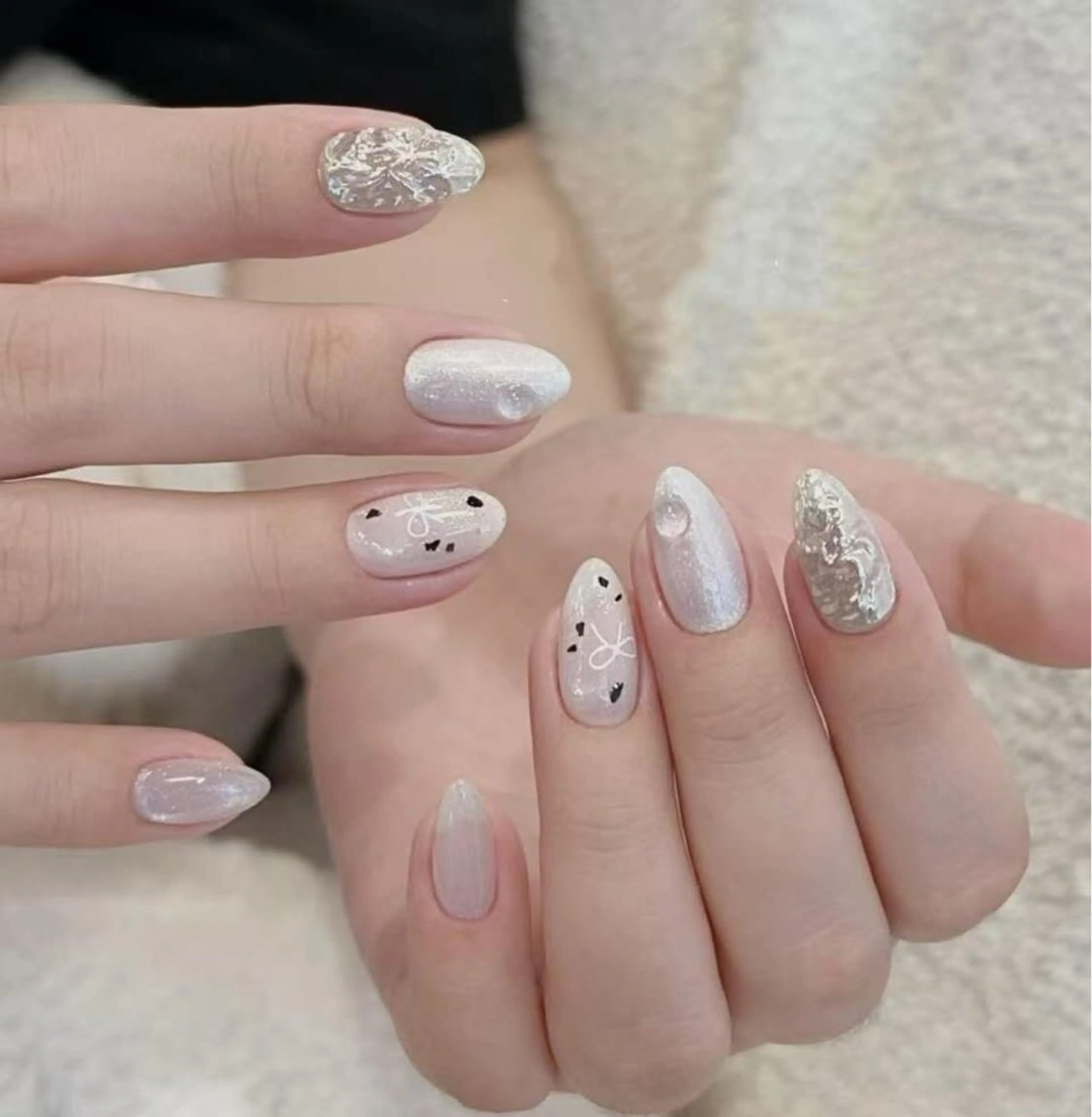 ネイル オーロラネイル フラワーネイル フットネイル フレンチネイル ジェルネイル ハンドネイル BabyYouMi nailのネイルデザイン