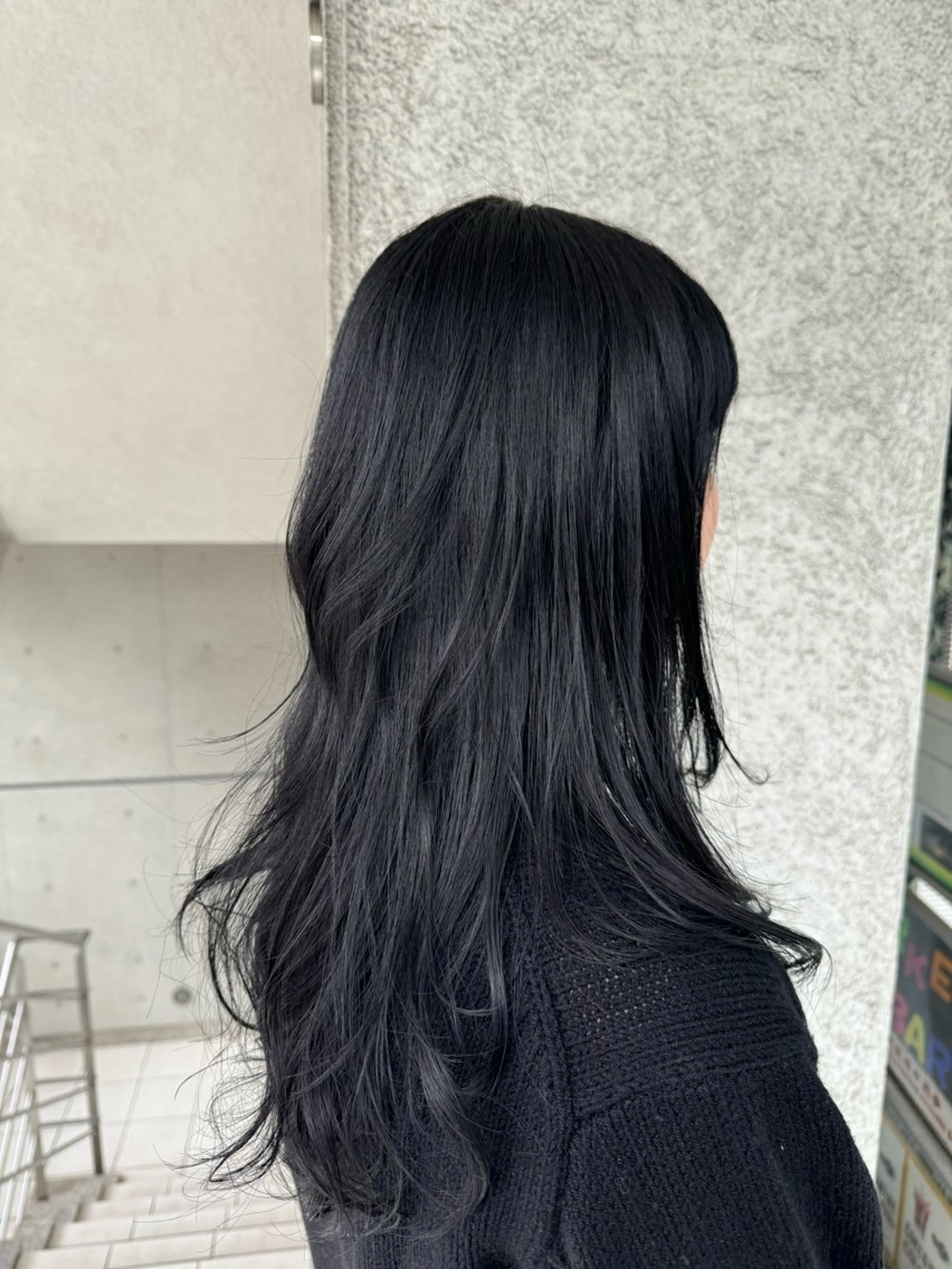 セミロング ハイレイヤー レイヤーカット 椎葉 祐也のヘアスタイル