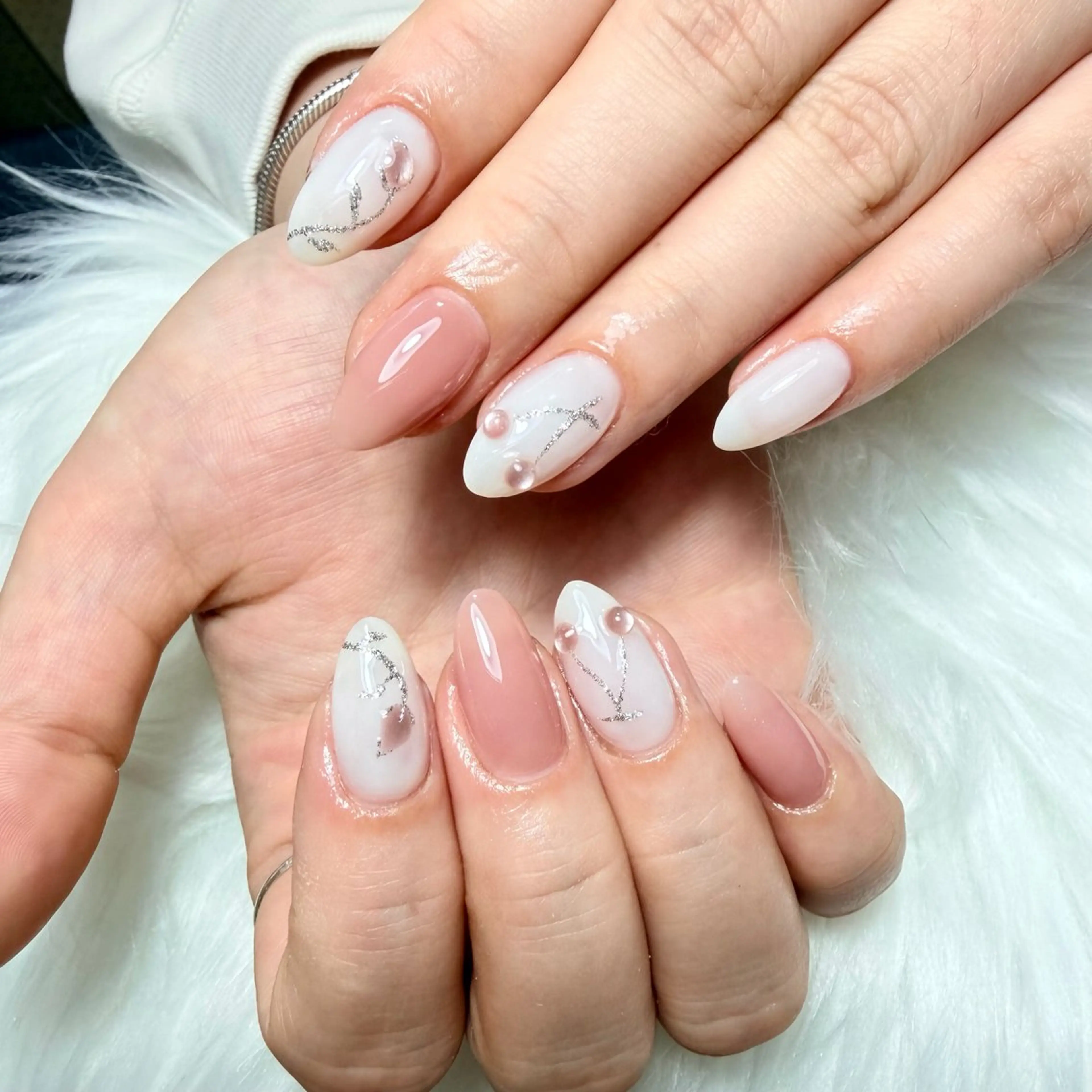 ネイル アートネイル 成人式 ジェルネイル ニュアンスネイル ネイルチップ Kora Nailのネイルデザイン