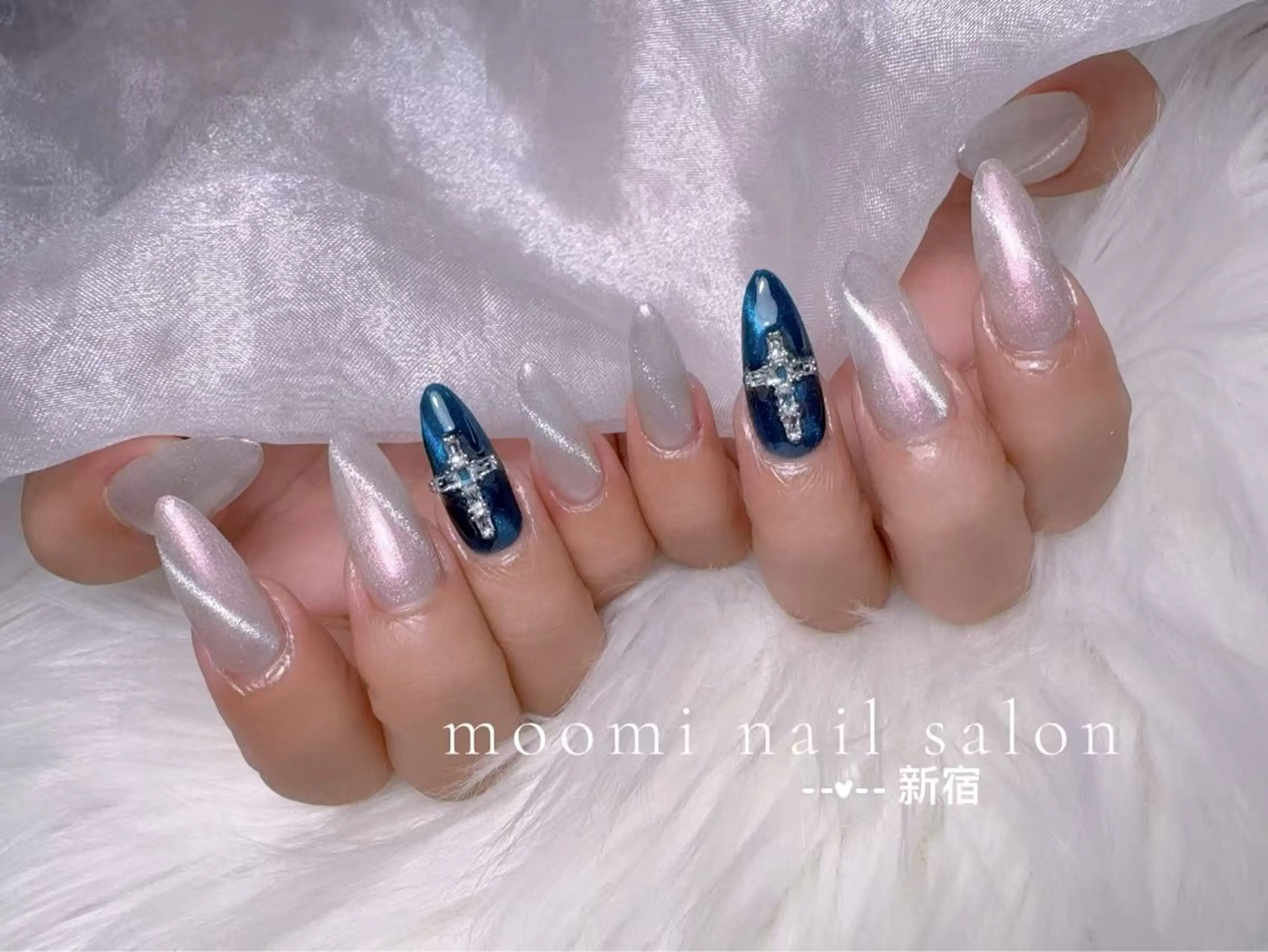 ネイル マグネットネイル ハンドネイル Moomi nail salonのネイルデザイン