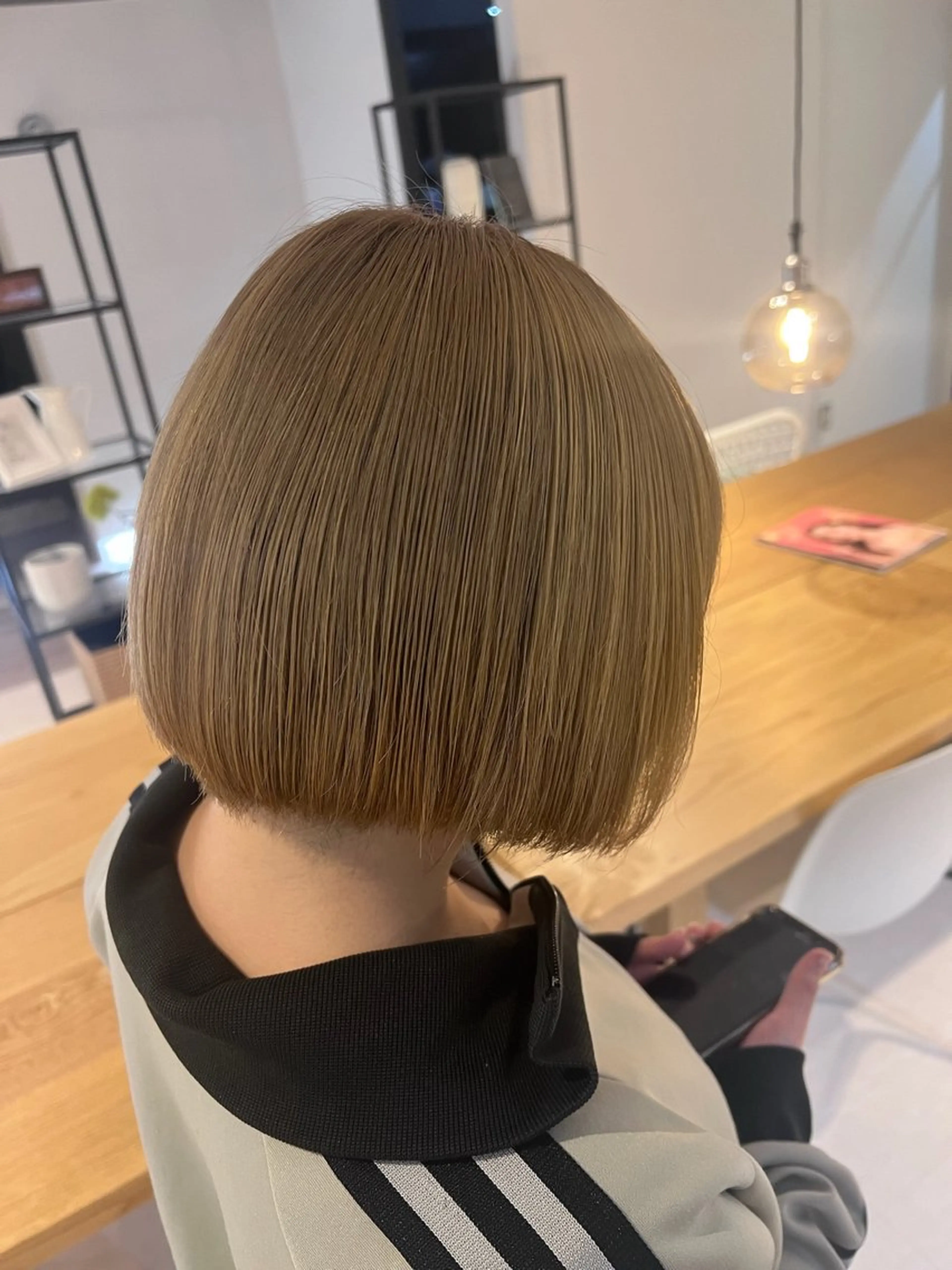 カラー ベージュカラー ミルクティーベージュ ヘアカラー 瀬戸 杏珠のヘアスタイル