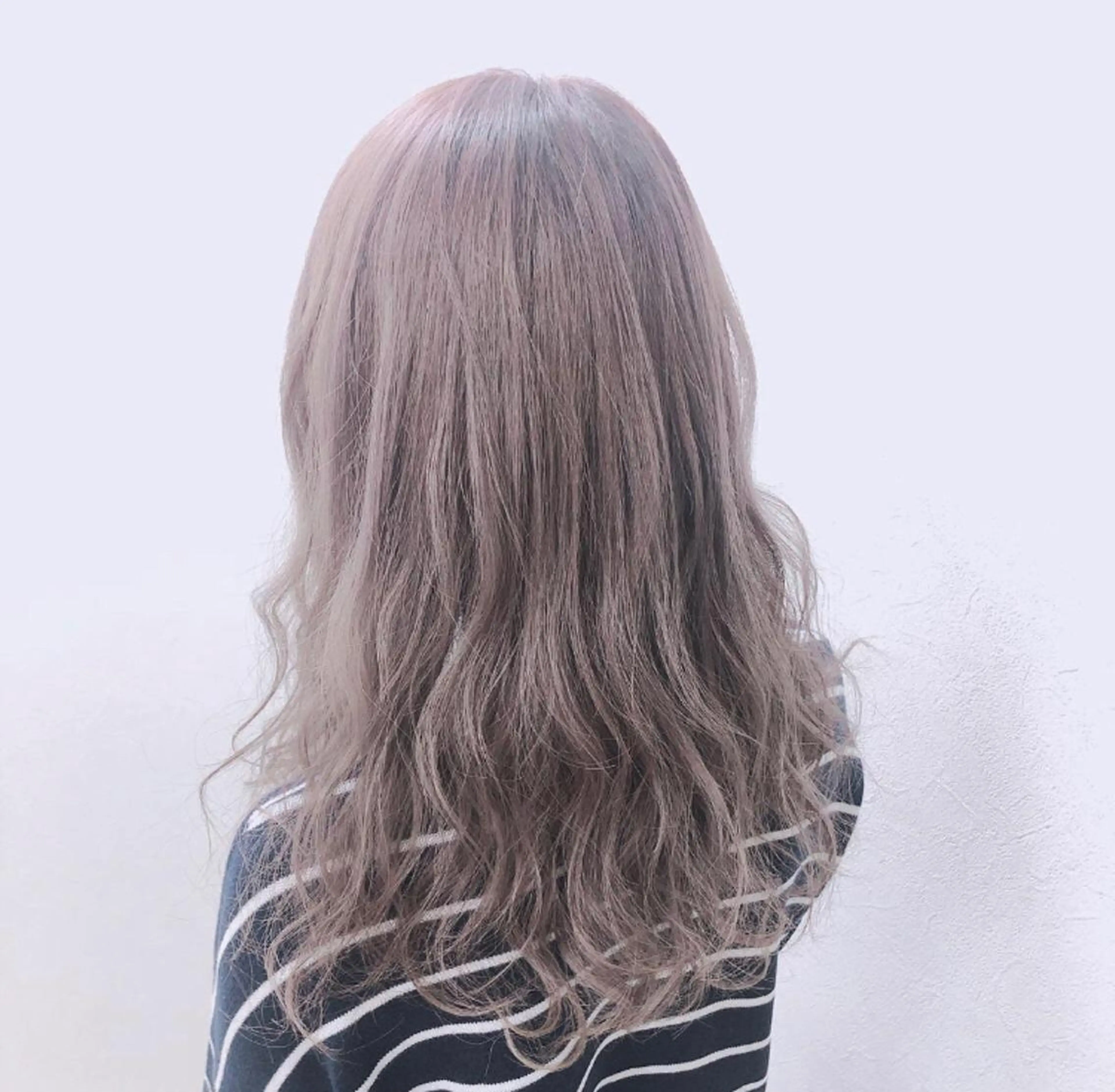 カラー KAEDE🎀 ジャニオタ美容師のヘアスタイル