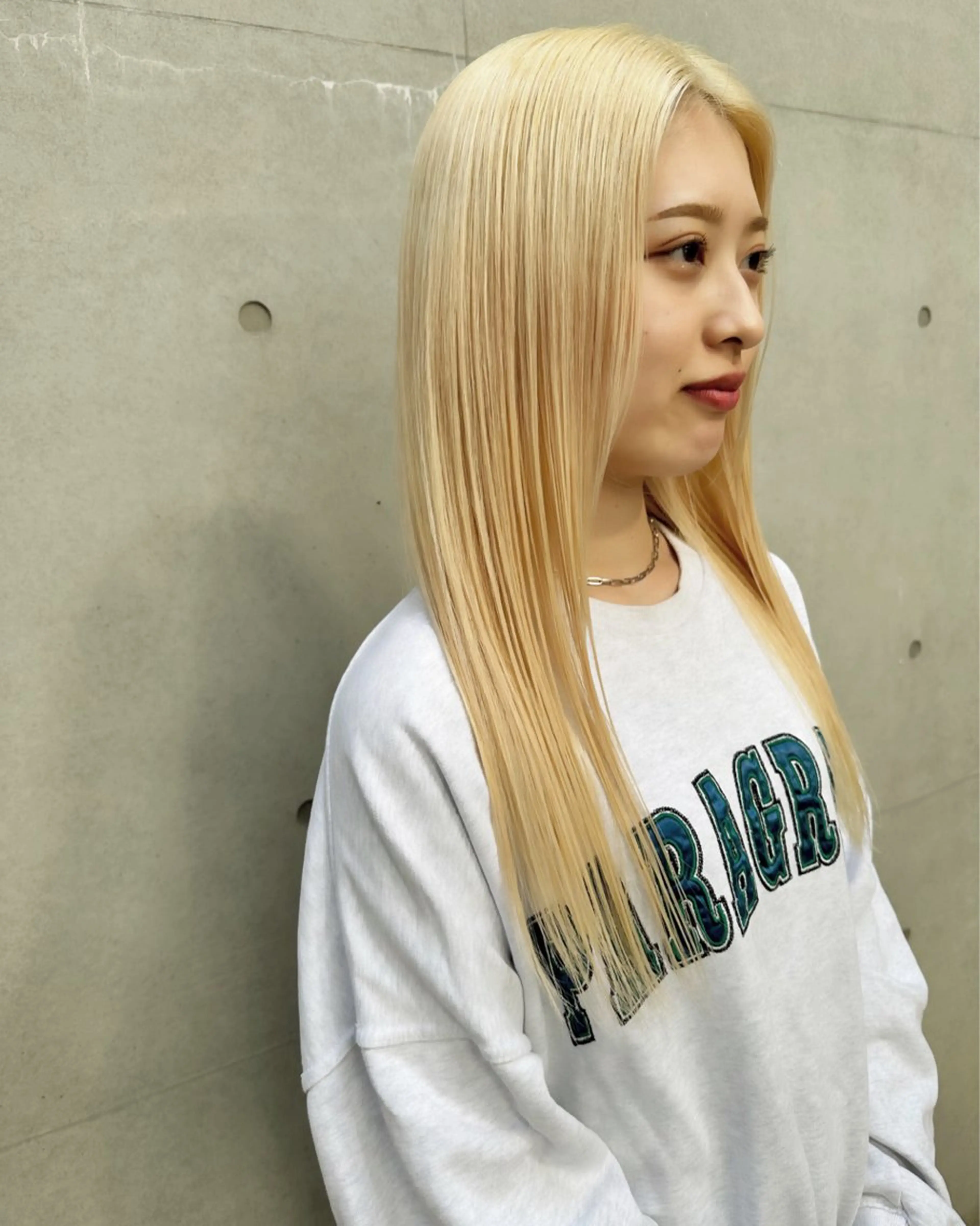ロング カラー ブロンド カット 縮毛矯正 トリートメント 🦋レイヤーカット ミドリカワ🦋のヘアスタイル
