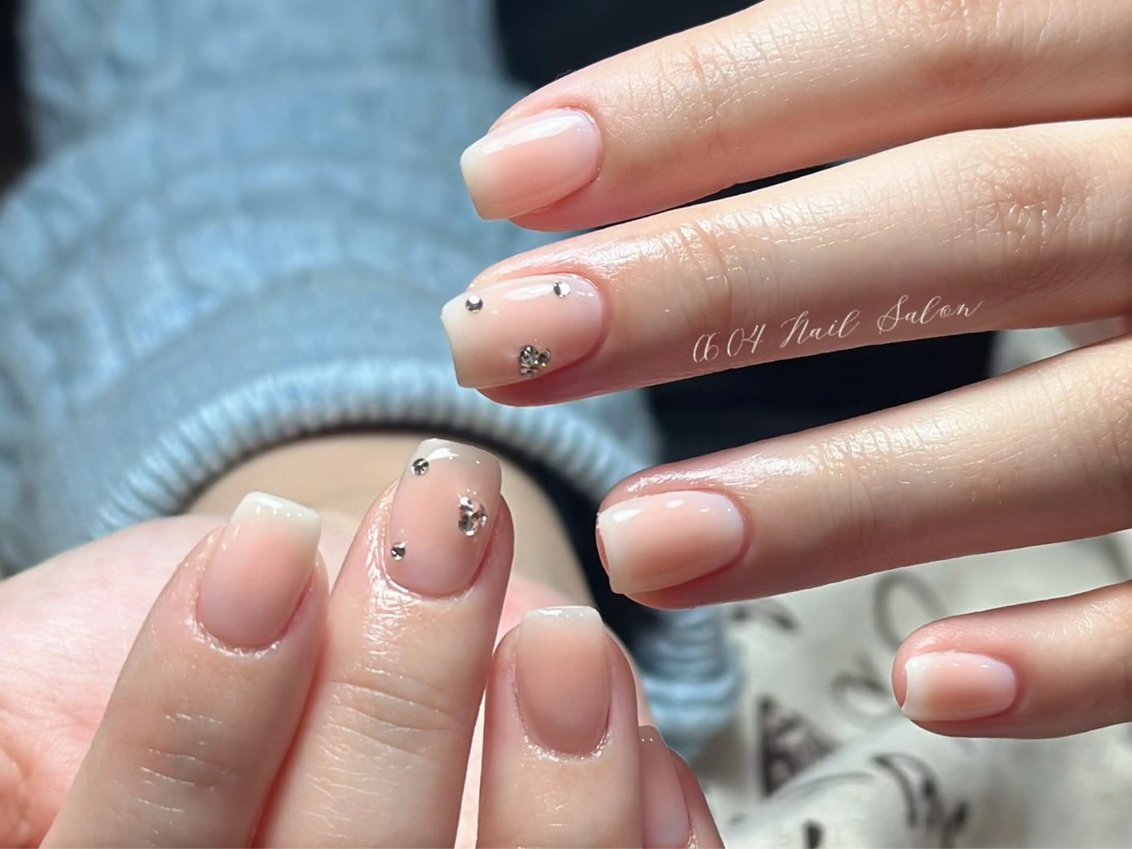 ネイル チークネイル ishiro 🍂のネイルデザイン