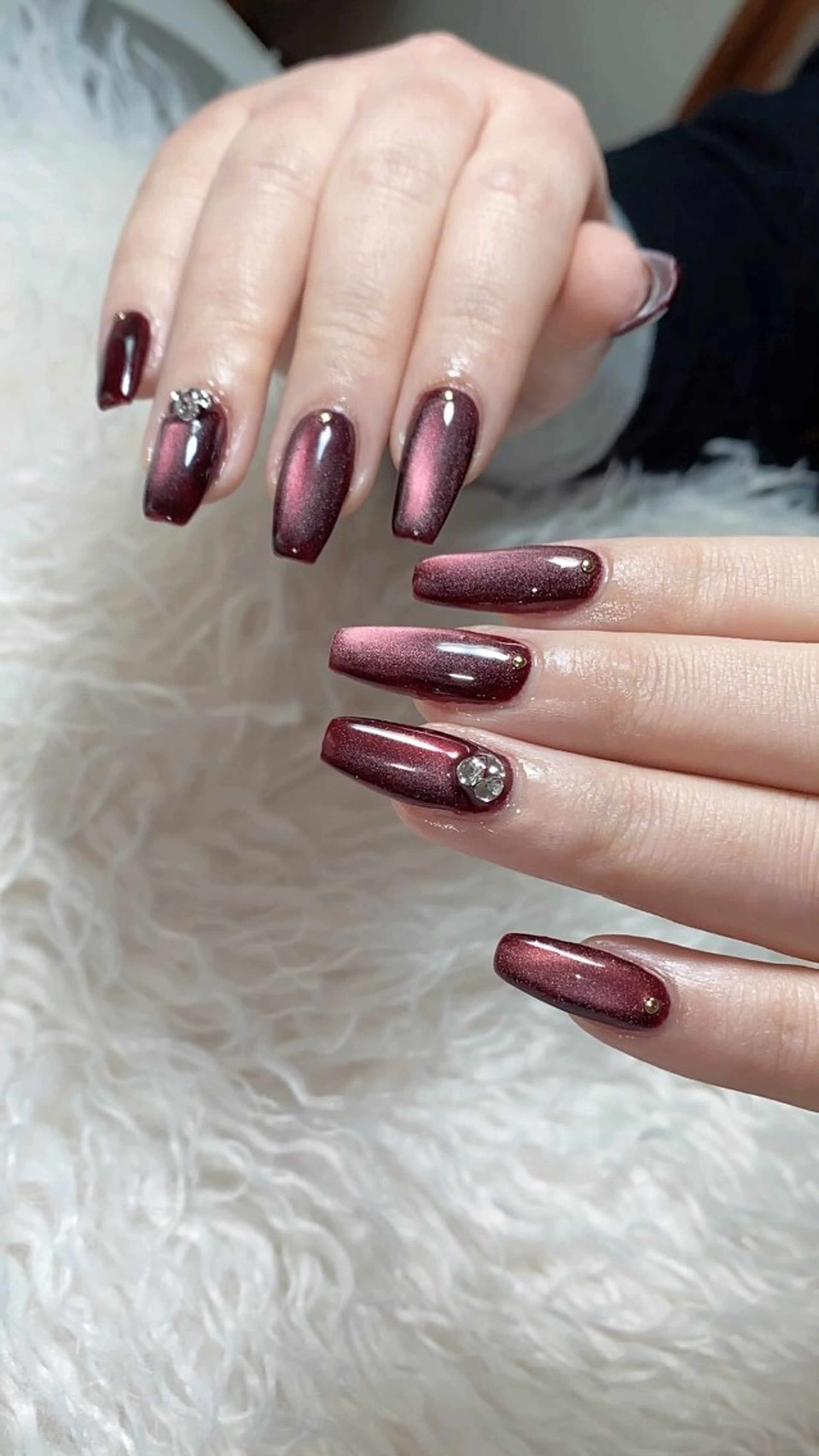 ネイル ハンドネイル n o q r m. n a c h iのネイルデザイン