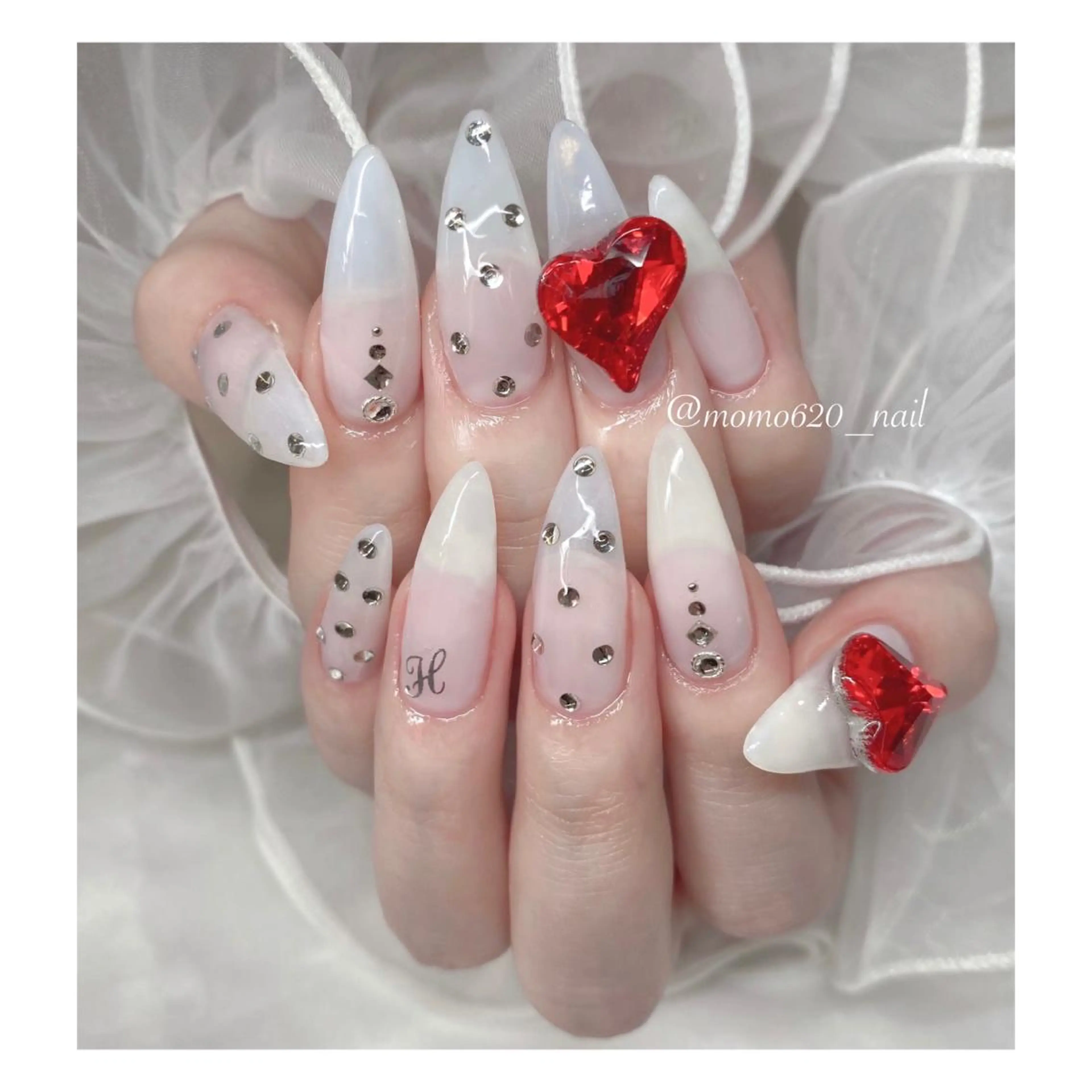 ネイル ハート nailsalon moca 堀江店所属・moca堀江店 momokaのネイルデザイン