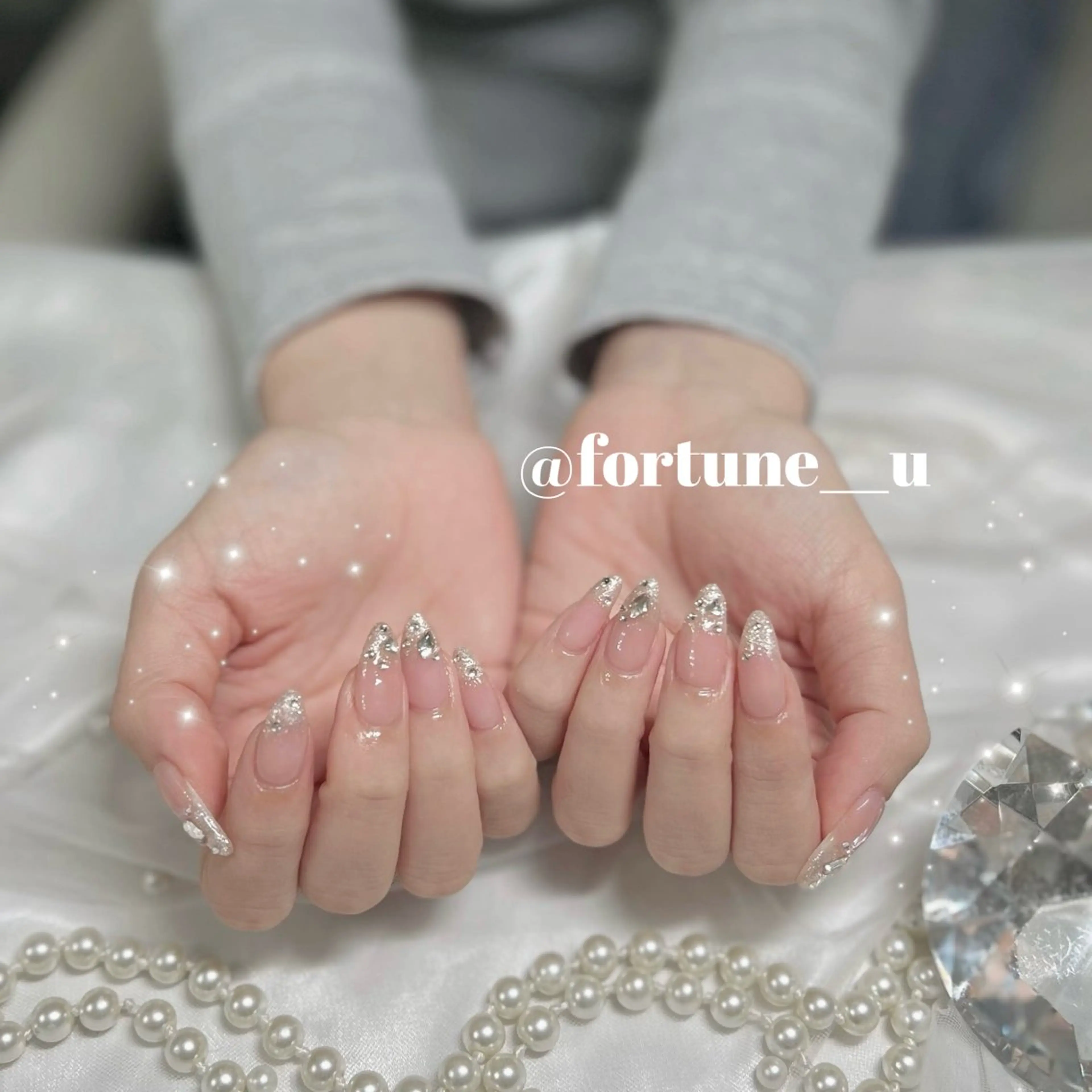 ネイル フレンチネイル ガーリー 韓国ネイル 水色 持ち込み ハンドネイル 💜 Yuuna💜のネイルデザイン