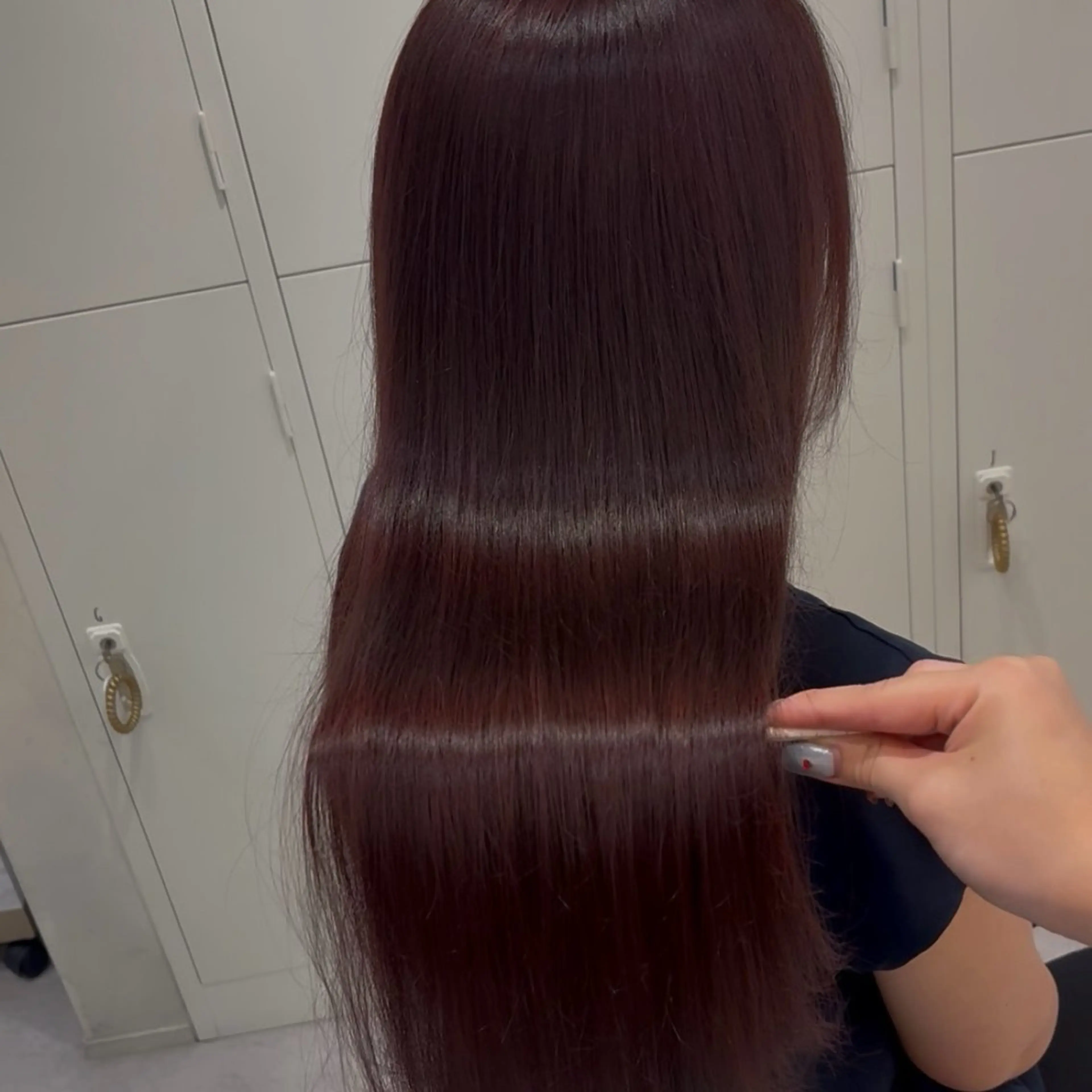 ロング カラー カット ヘアカラー トリートメント 加藤 麻夢のヘアスタイル