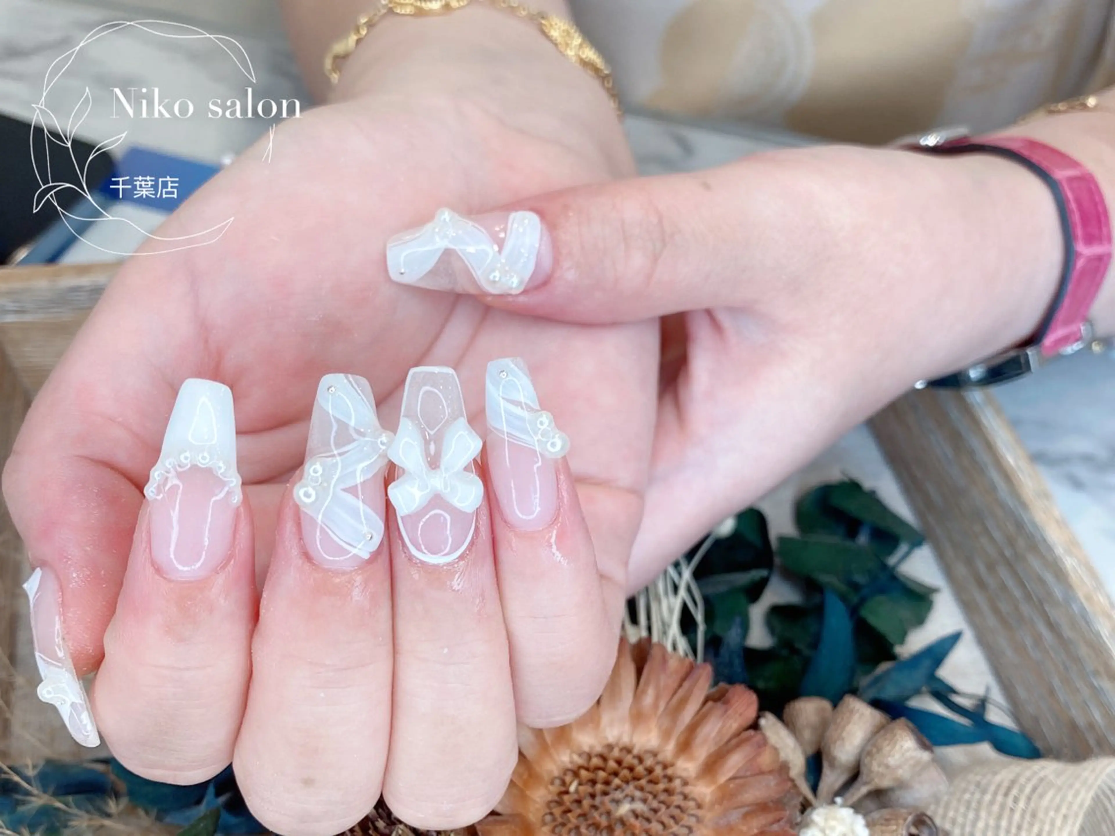 ネイル ジェルネイル ハート 韓国ネイル ニュアンスネイル パラジェル Niko nailサロンのネイルデザイン