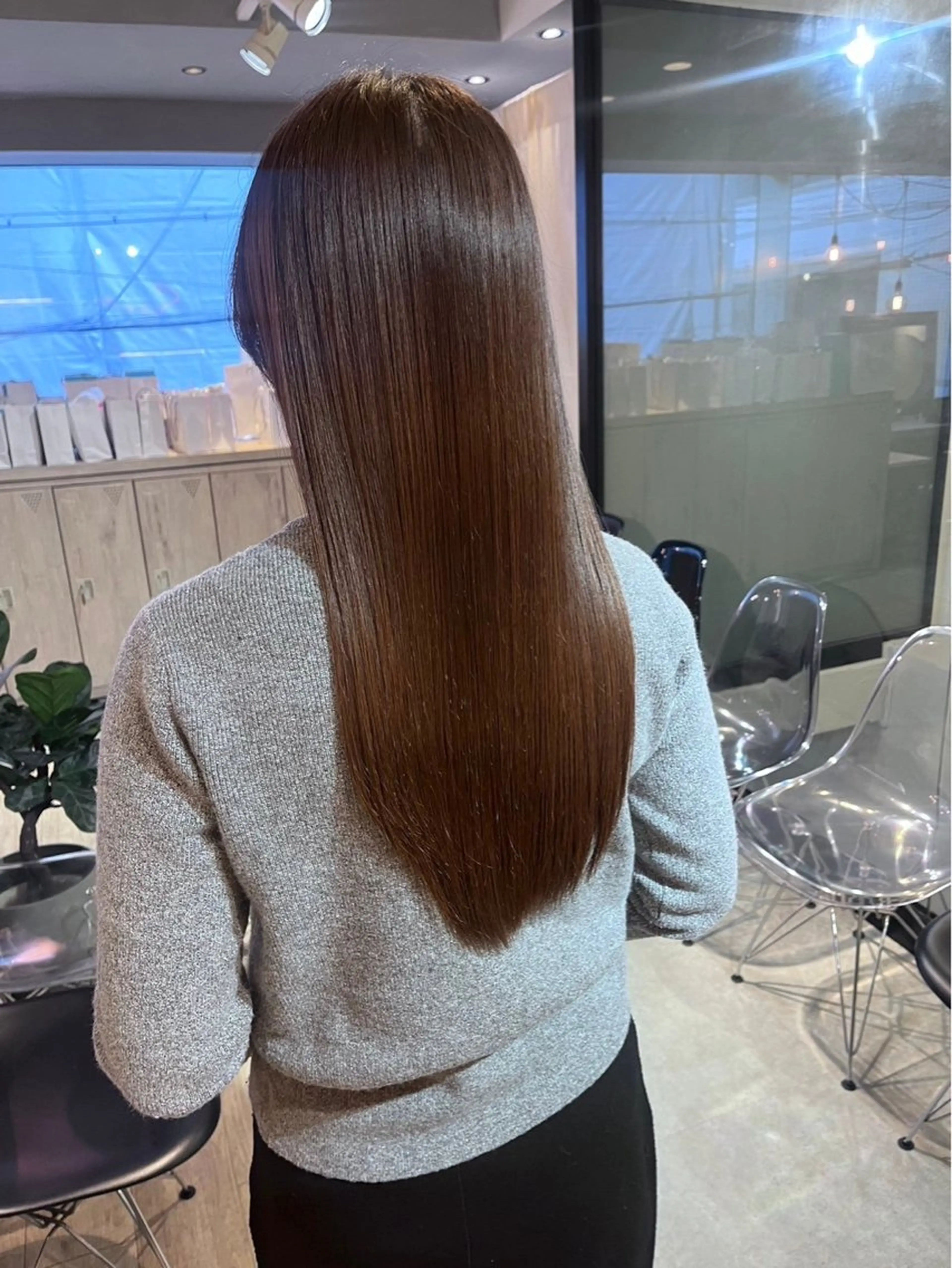カラー カワゾエ／ レディースモデル募集のヘアスタイル