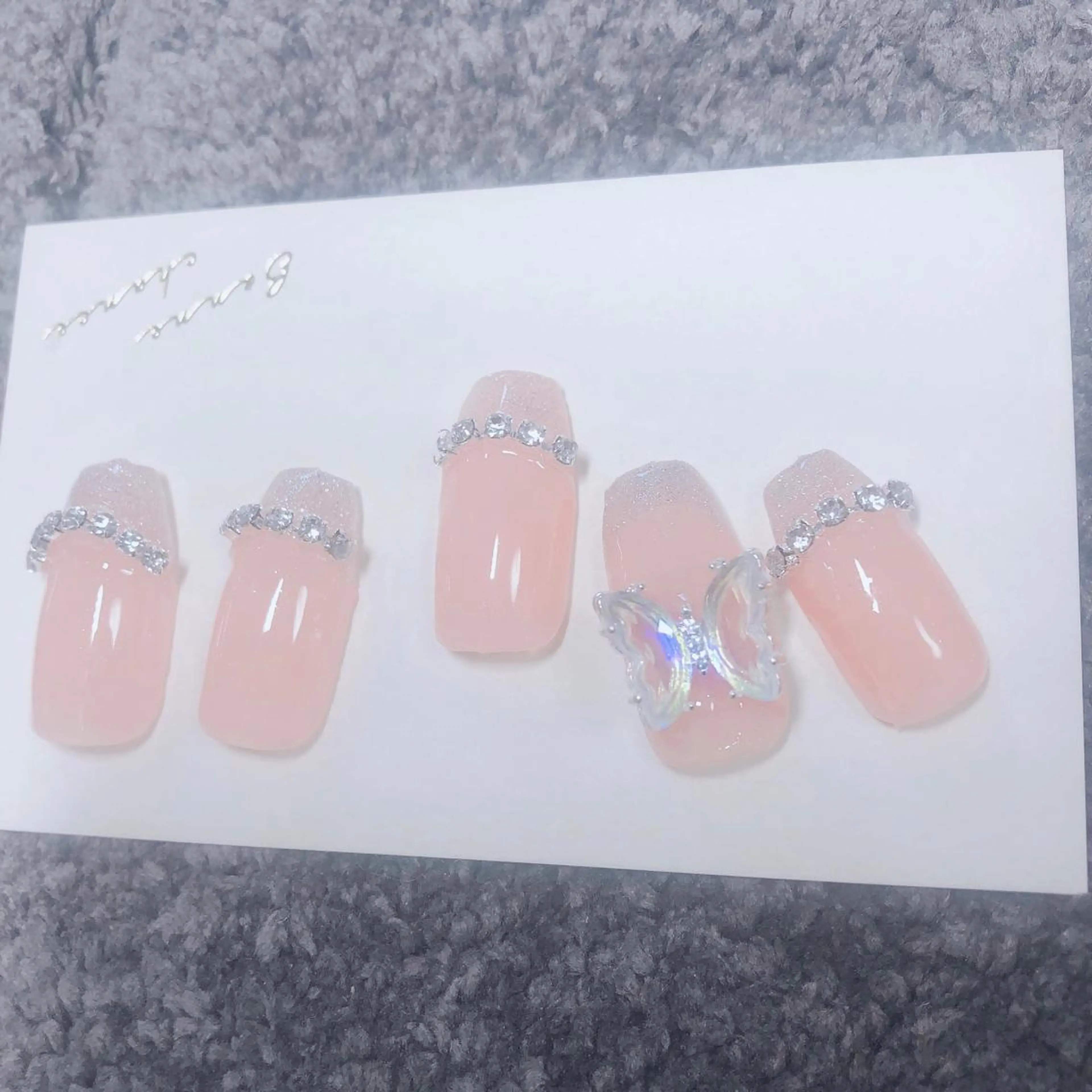 ネイル ワンホンネイル 結城 怜菜のネイルデザイン