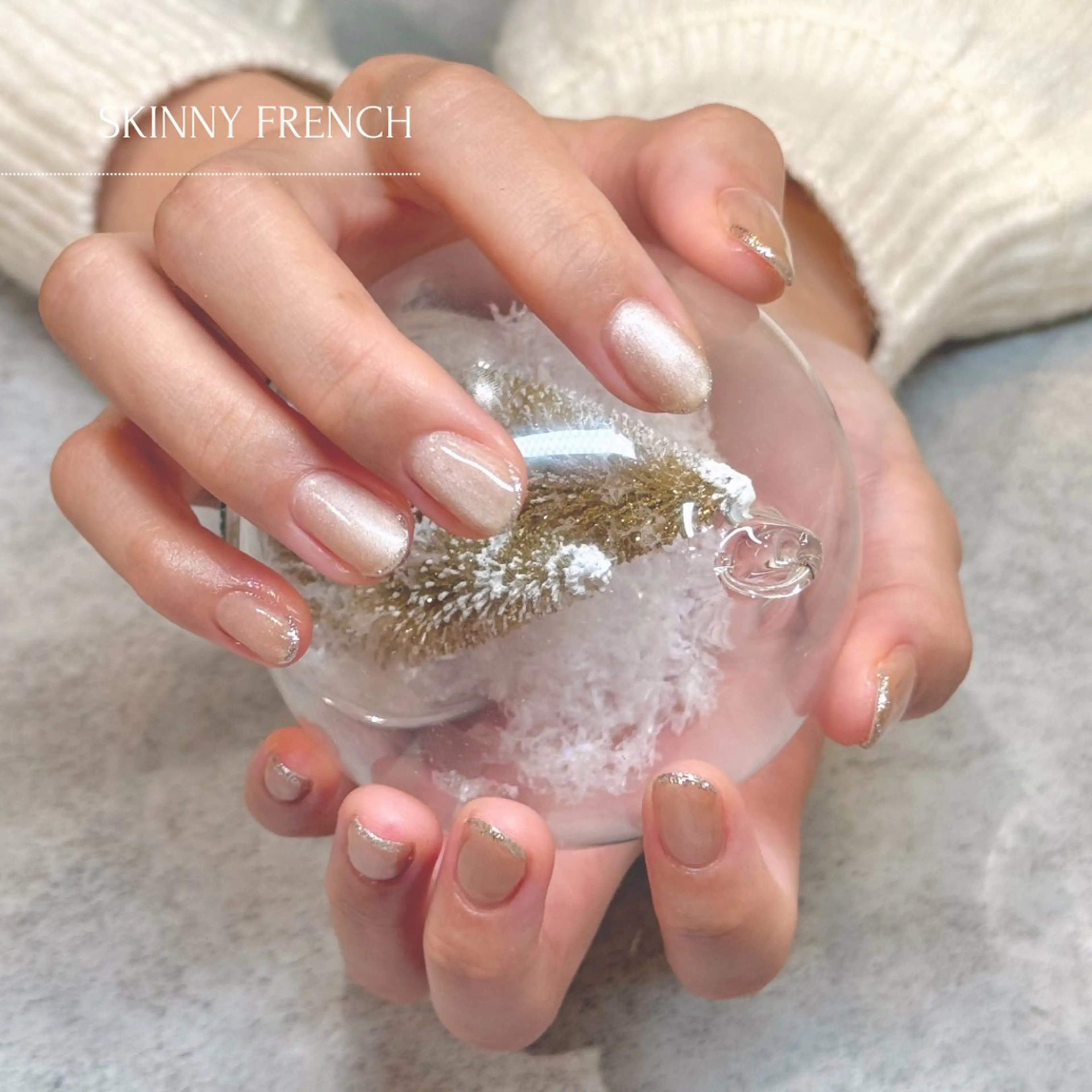 ネイル フレンチネイル ジェルネイル パラジェル 冬ネイル クリスマス ハンドネイル Seemly 千田町店所属・フラワーパラジェル 🌸シームリーエミのネイルデザイン
