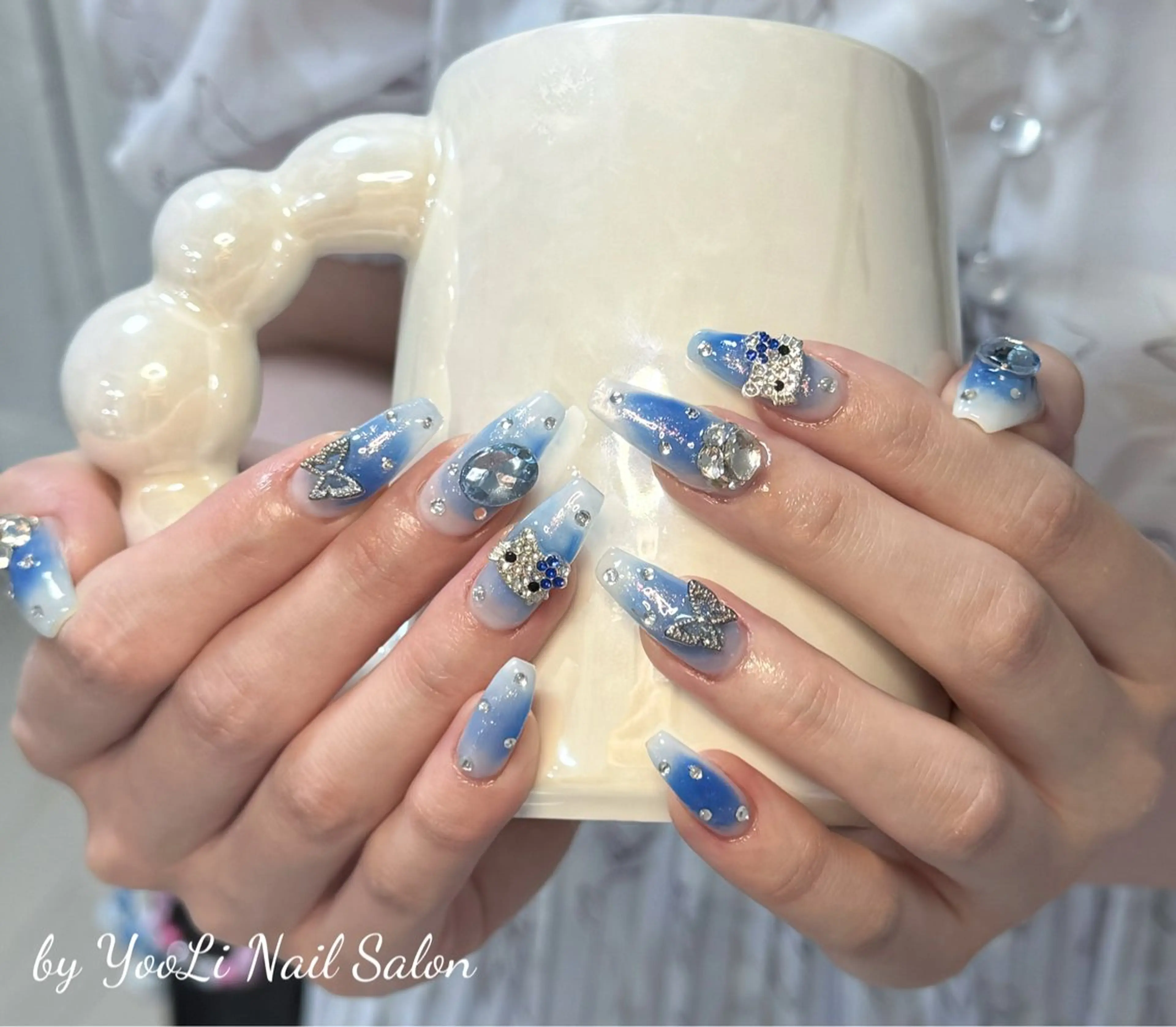 ネイル アートネイル オーロラネイル チークネイル フレンチネイル ガラスフレンチ ハンドネイル 🎀🎀YooLi Nail Salonのネイルデザイン