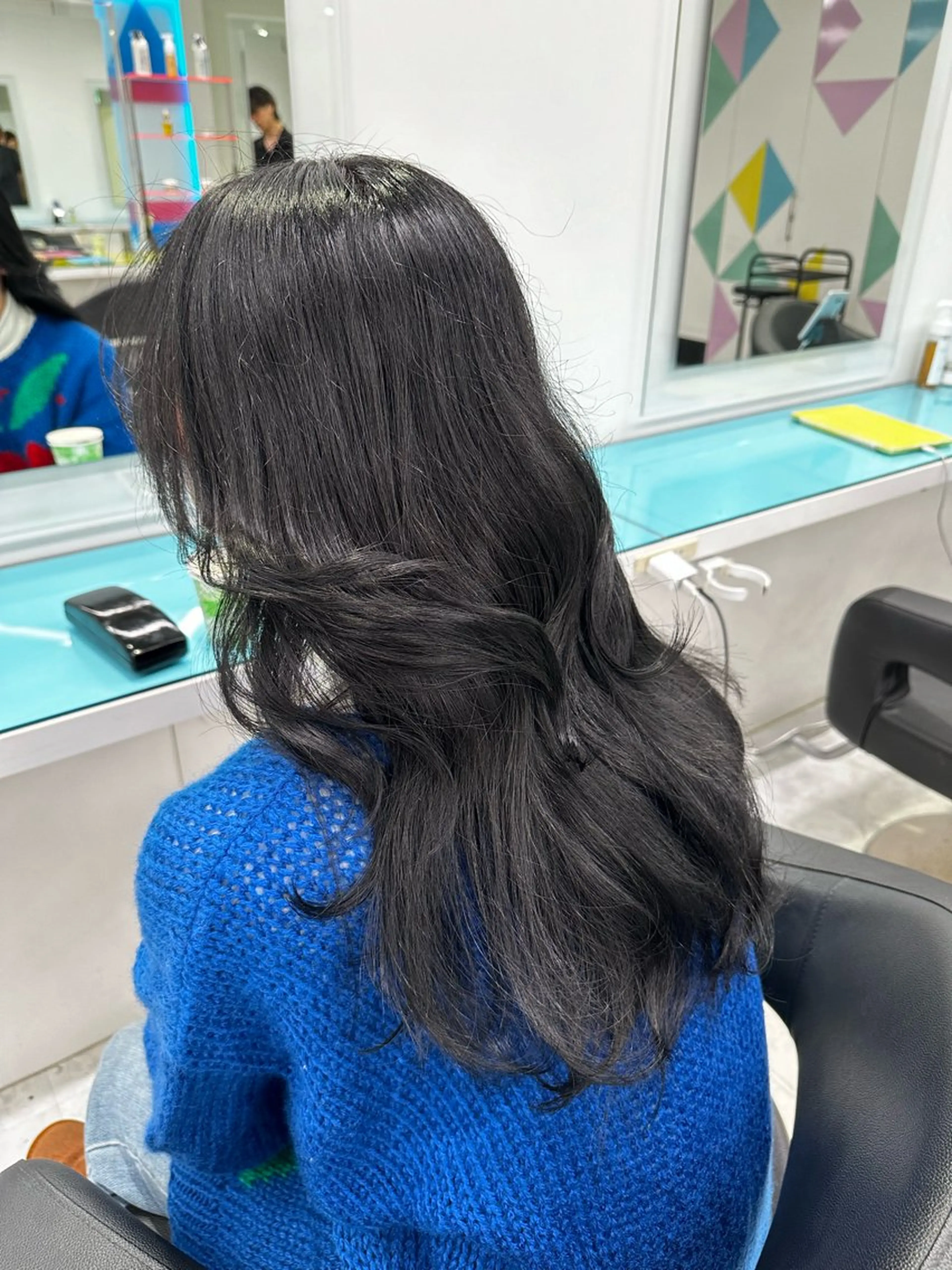 ロング カラー ヘアアレンジ 🌈艶カラー/ 韓国風レイヤーカットのヘアスタイル