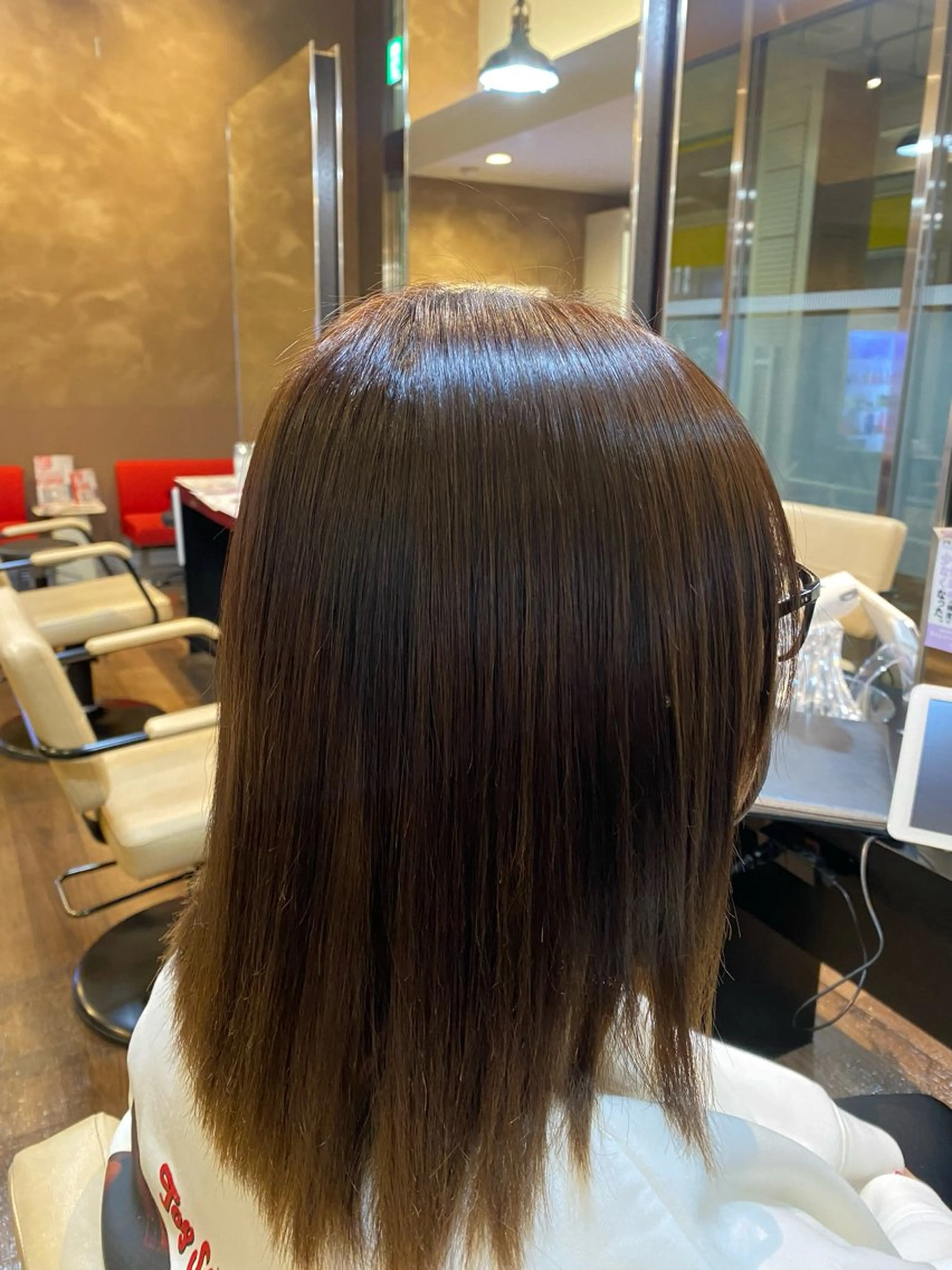 ミディアム カット 縮毛矯正 トリートメント STYLE所属・山本 勝巳のヘアスタイル