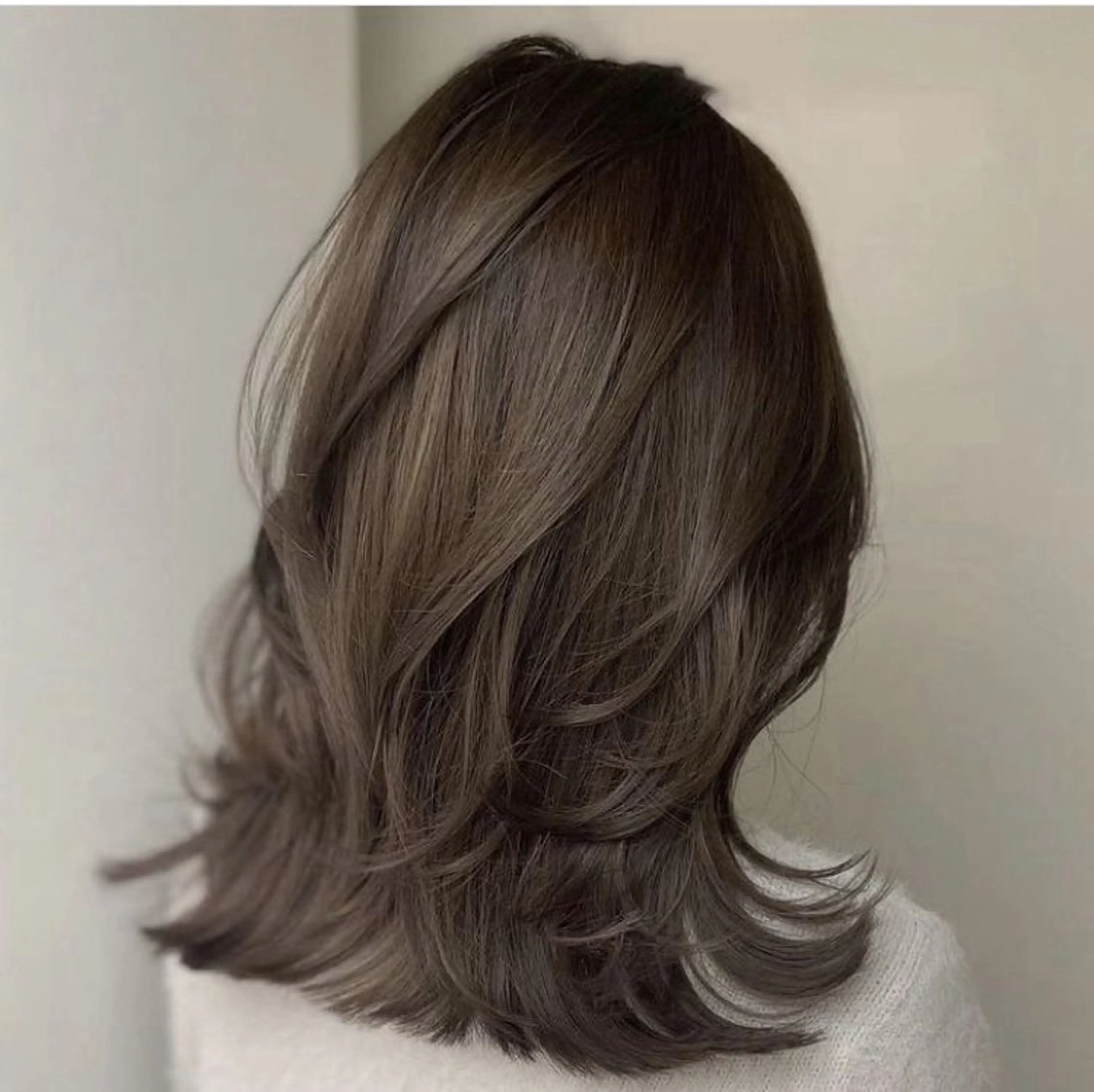 伸ばし中の方オススメ‼️ミディアムヘアカット✂️➕✨キューティクル補修TR✨/ミディアム/ミディアムヘアの写真