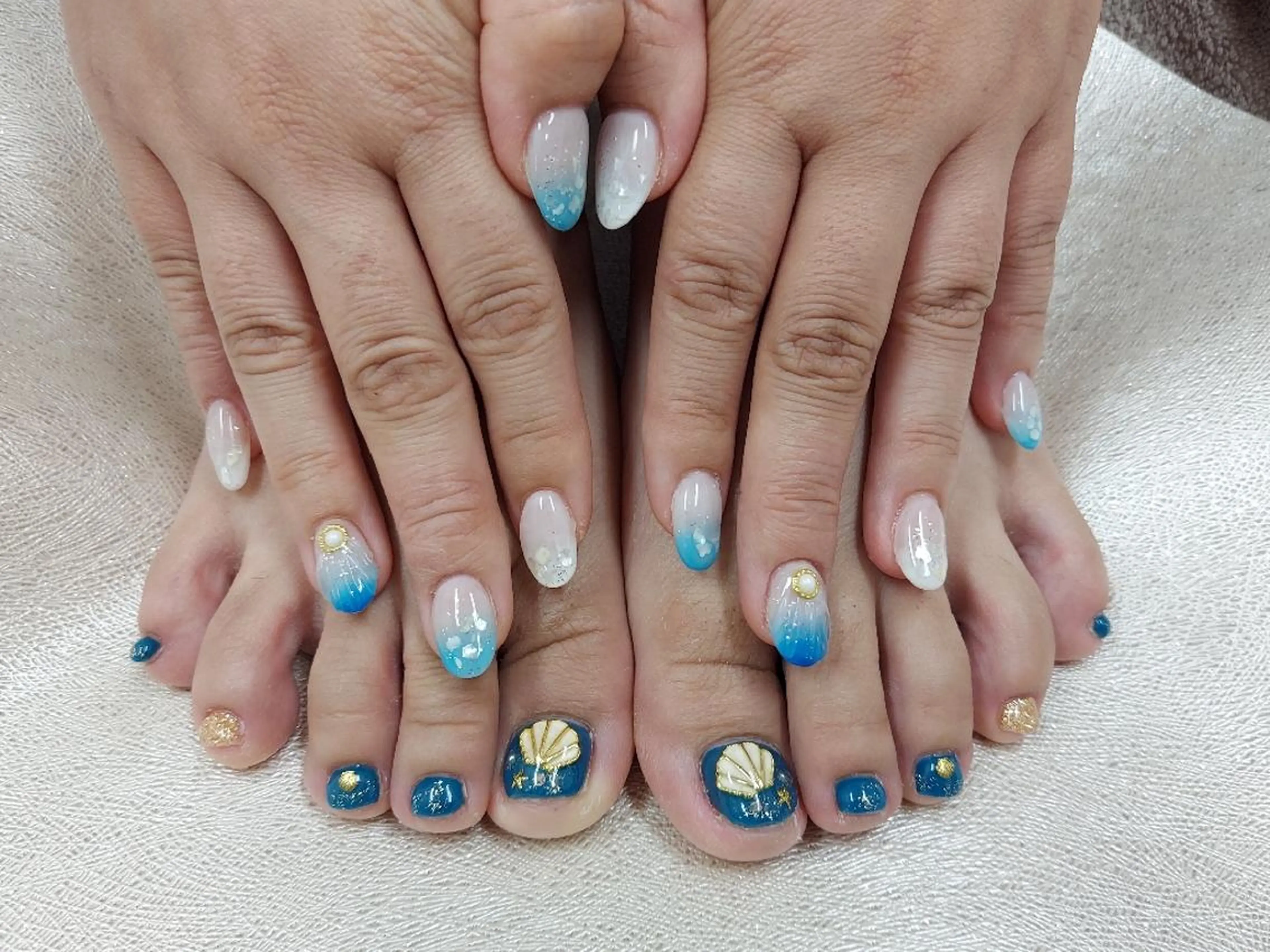 ネイル アートネイル ジェルネイル 持ち込み ニュアンスネイル パラジェル 河野ちえ (雑誌掲載サロン)のネイルデザイン