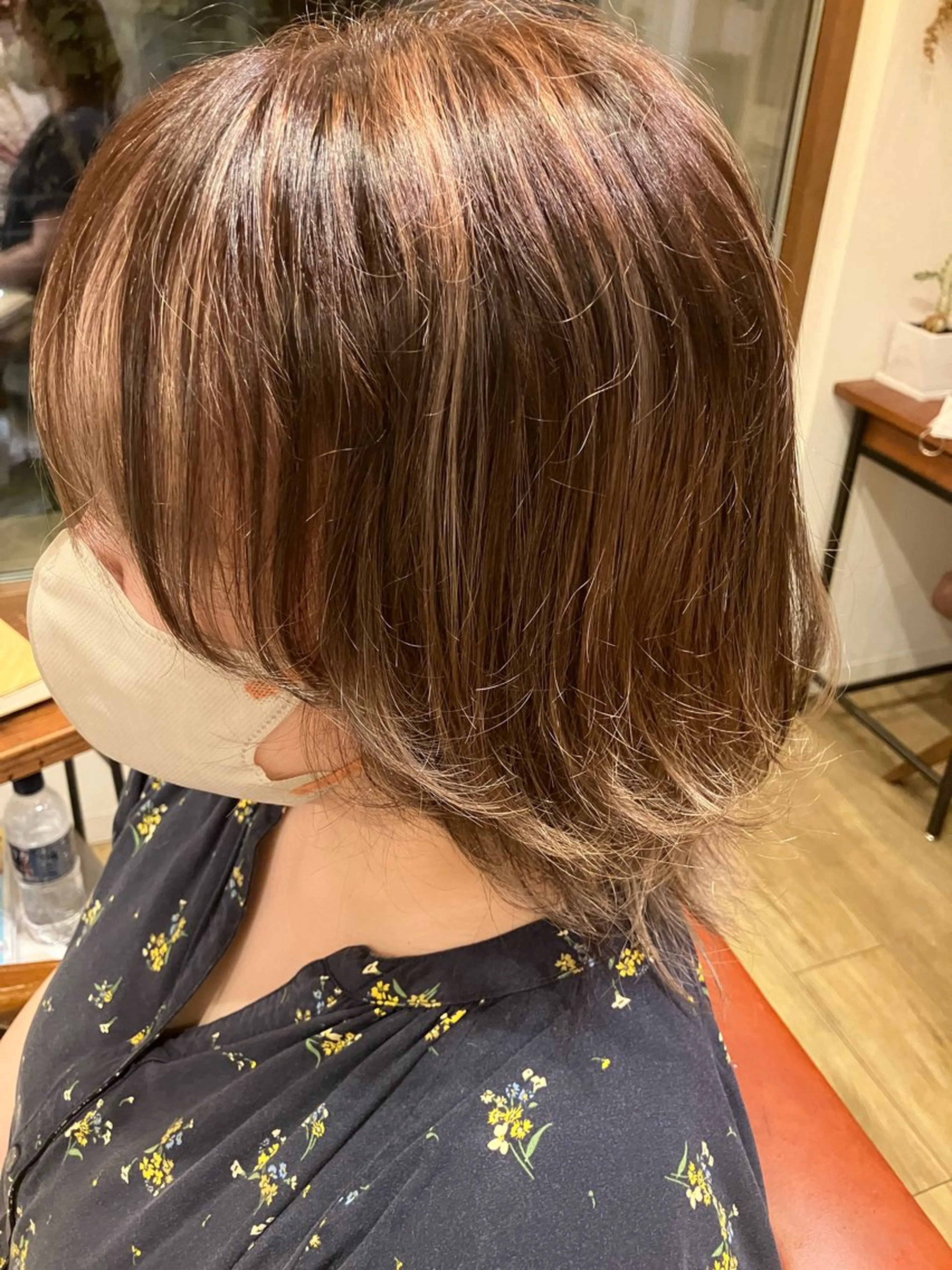 ミディアム カラー バレイヤージュ レイヤーカット 清水 美香のヘアスタイル