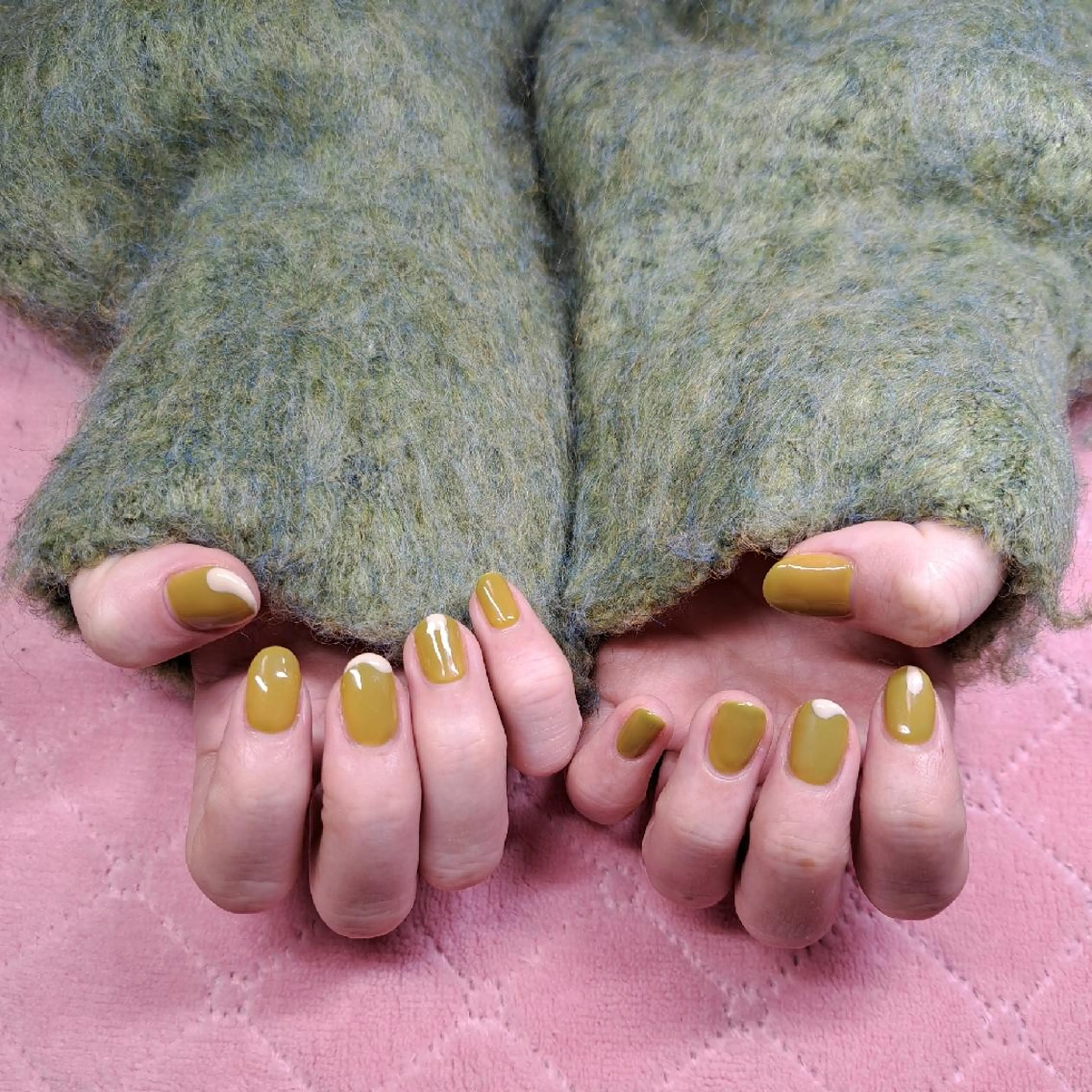 ネイル ピスタチオネイル HAYASHI  Nのネイルデザイン