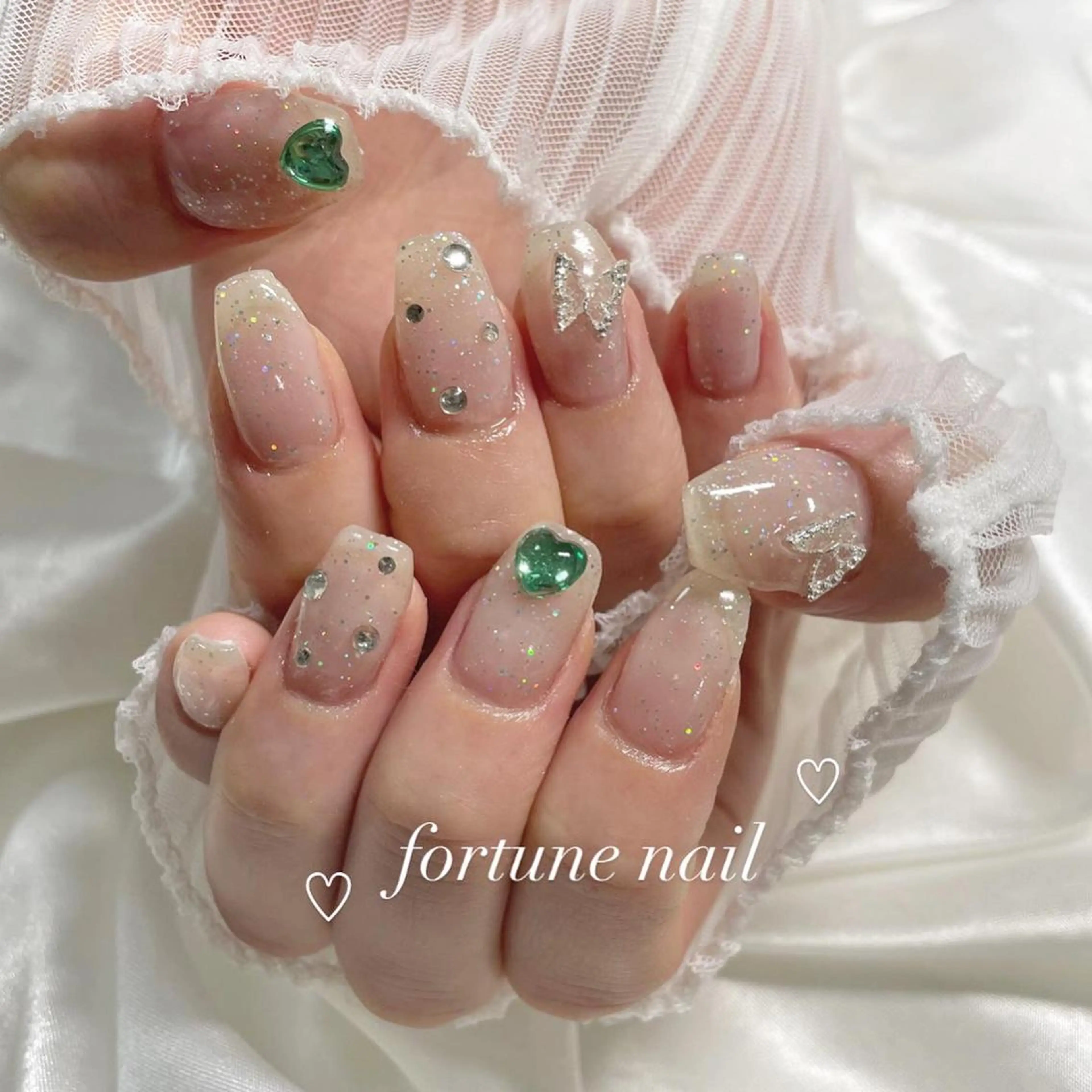 ネイル ハート キラキラネイル ストーンネイル ☆saori ☆12/16空のネイルデザイン