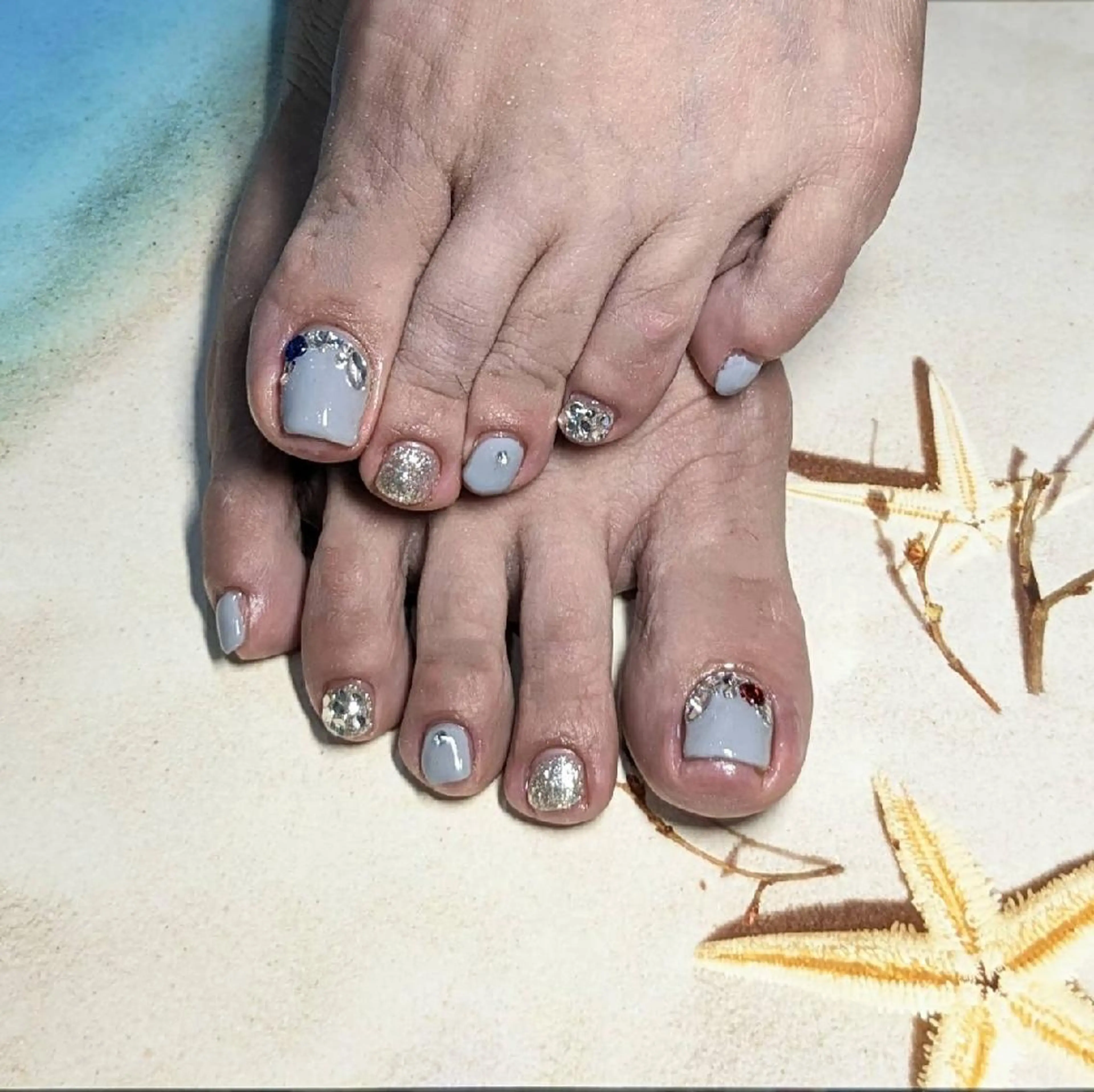 ネイル ストーンネイル フットネイル ネイルサロンベルティ .keikoのネイルデザイン