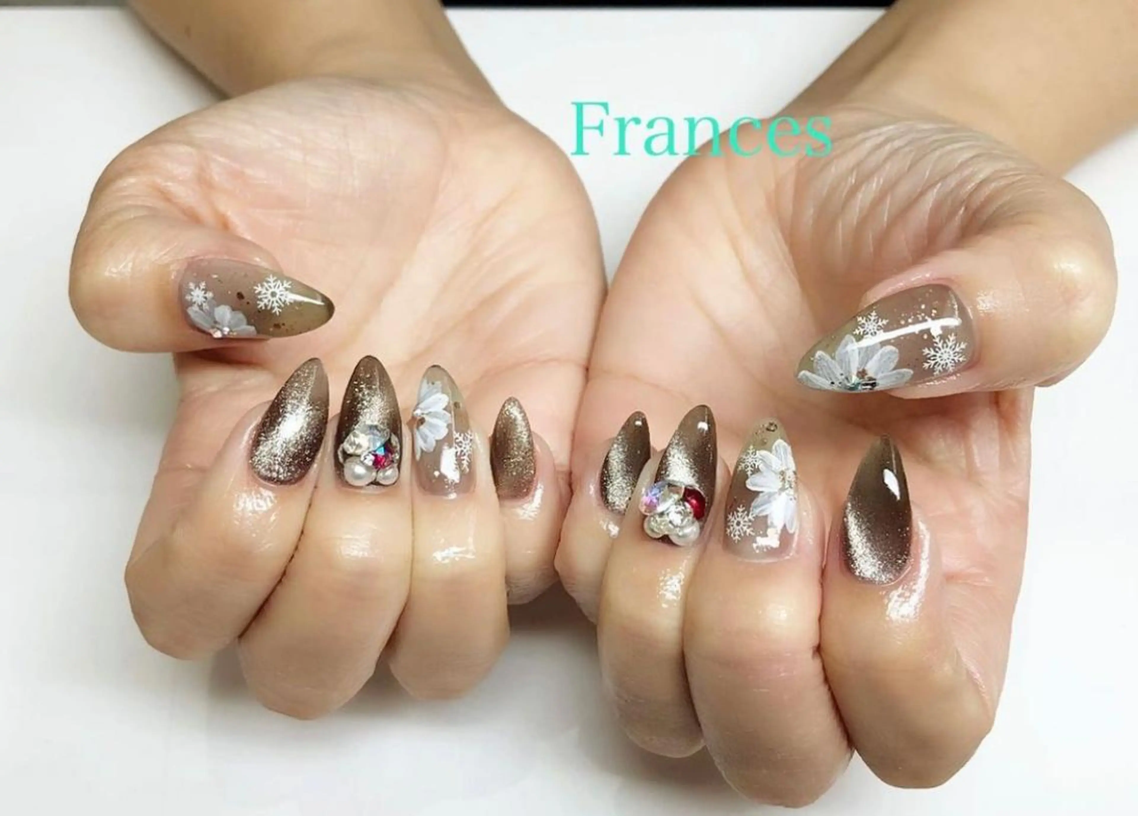 ネイル マグネットネイル ハンドネイル Frances 今村のネイルデザイン