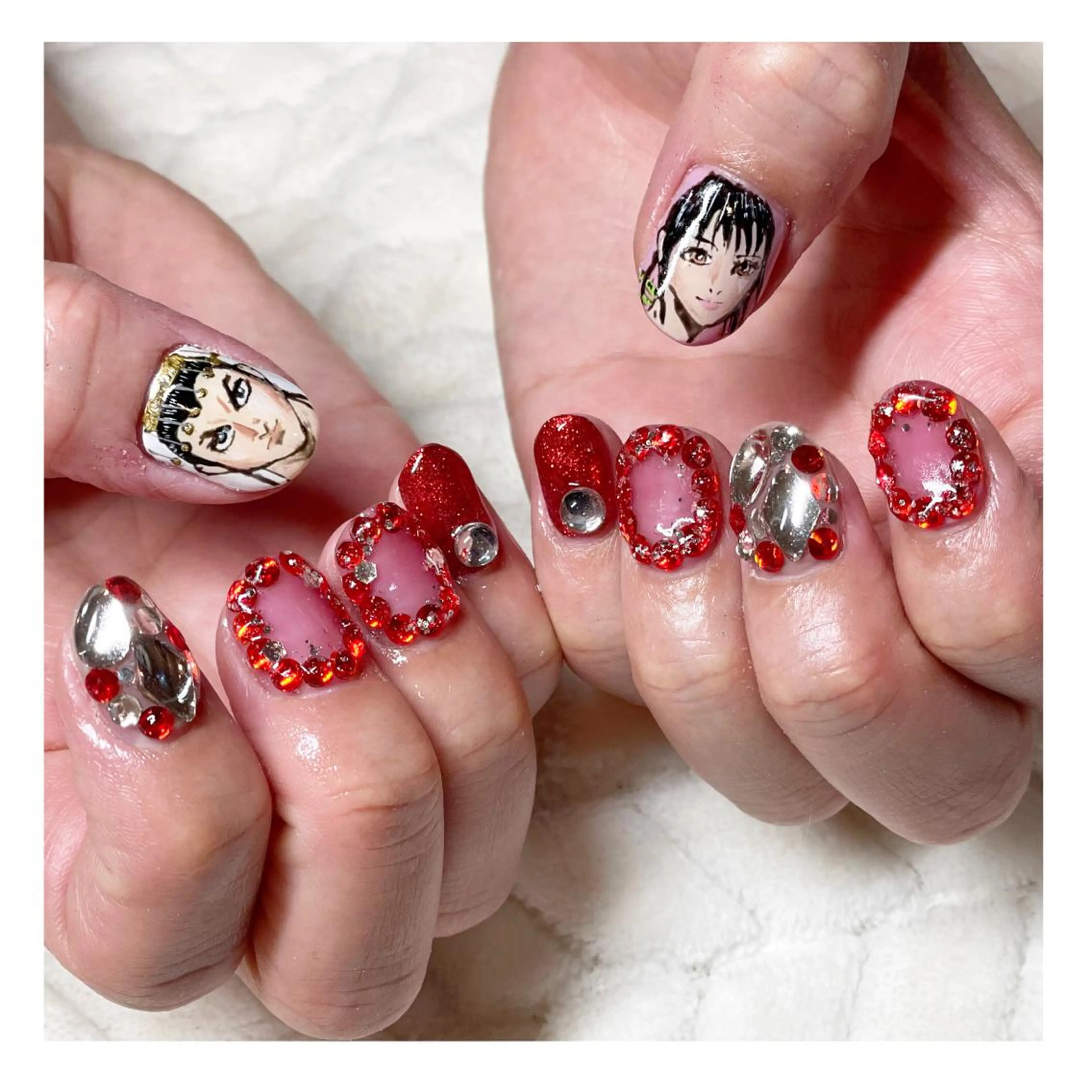 ネイル ジェルネイル 赤色 ショートネイル ストーンネイル ハンドネイル LaLa Peach 福岡のマツエク・マツパデザイン