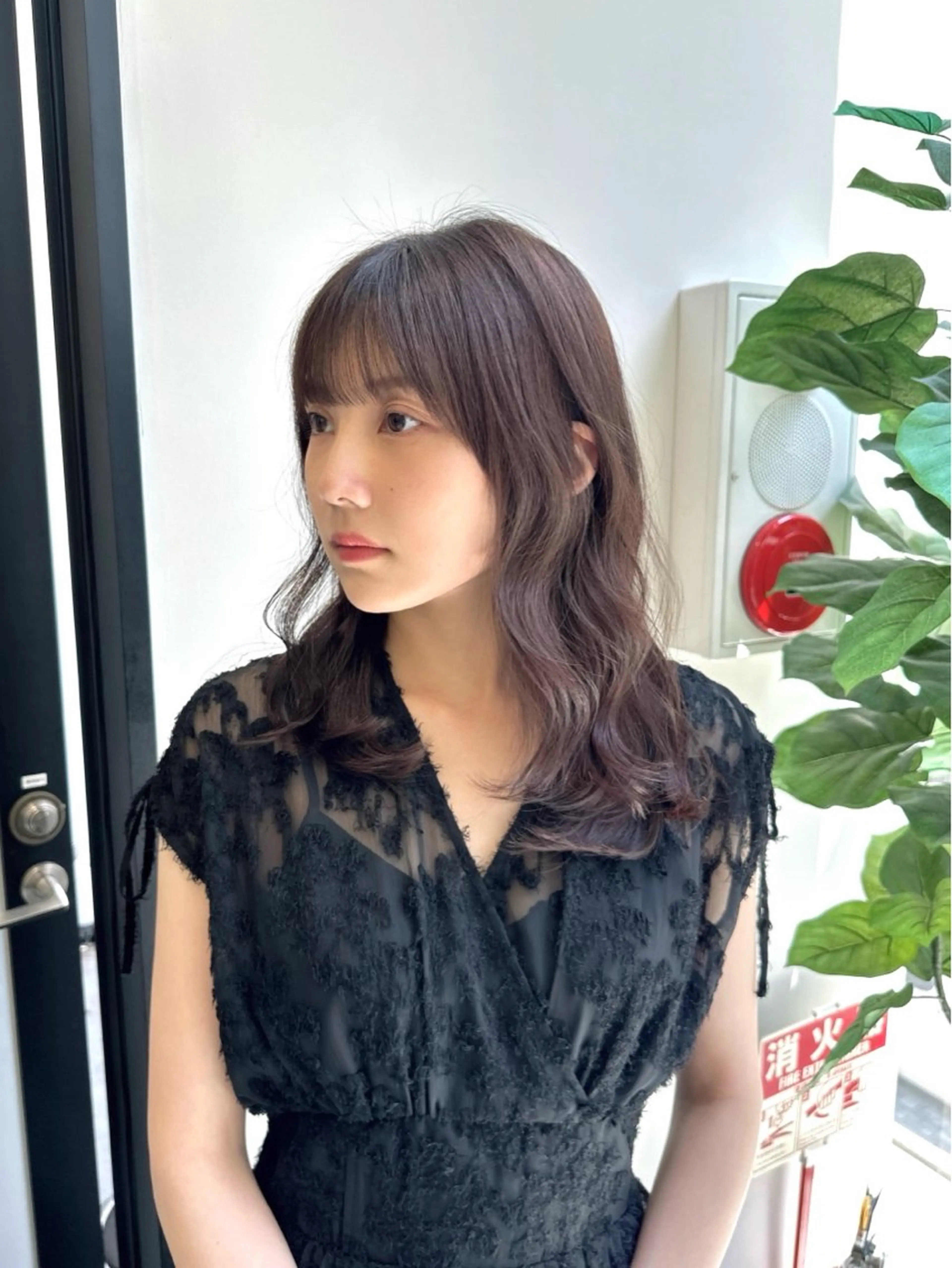ミディアム カラー ブリーチ グレージュ ラベンダーカラー ラベンダーグレージュ ラベンダーグレー カット ヘアカラー トリートメント LUMO所属・矢野 晃平のヘアスタイル