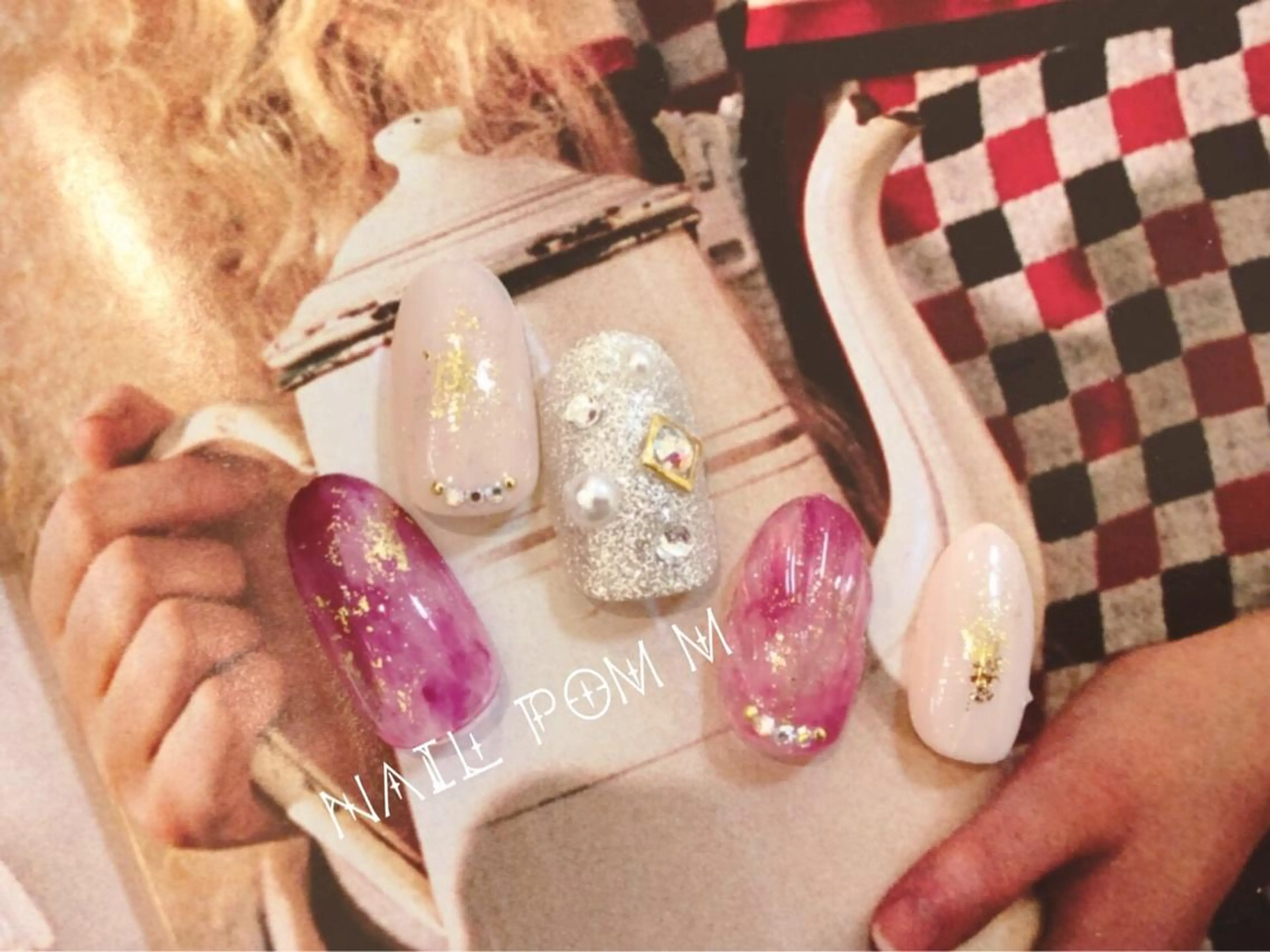 ショート ネイル 成人式 持ち込み ブライダルネイル naiL pom.M所属・naiL pom.Mのネイルデザイン