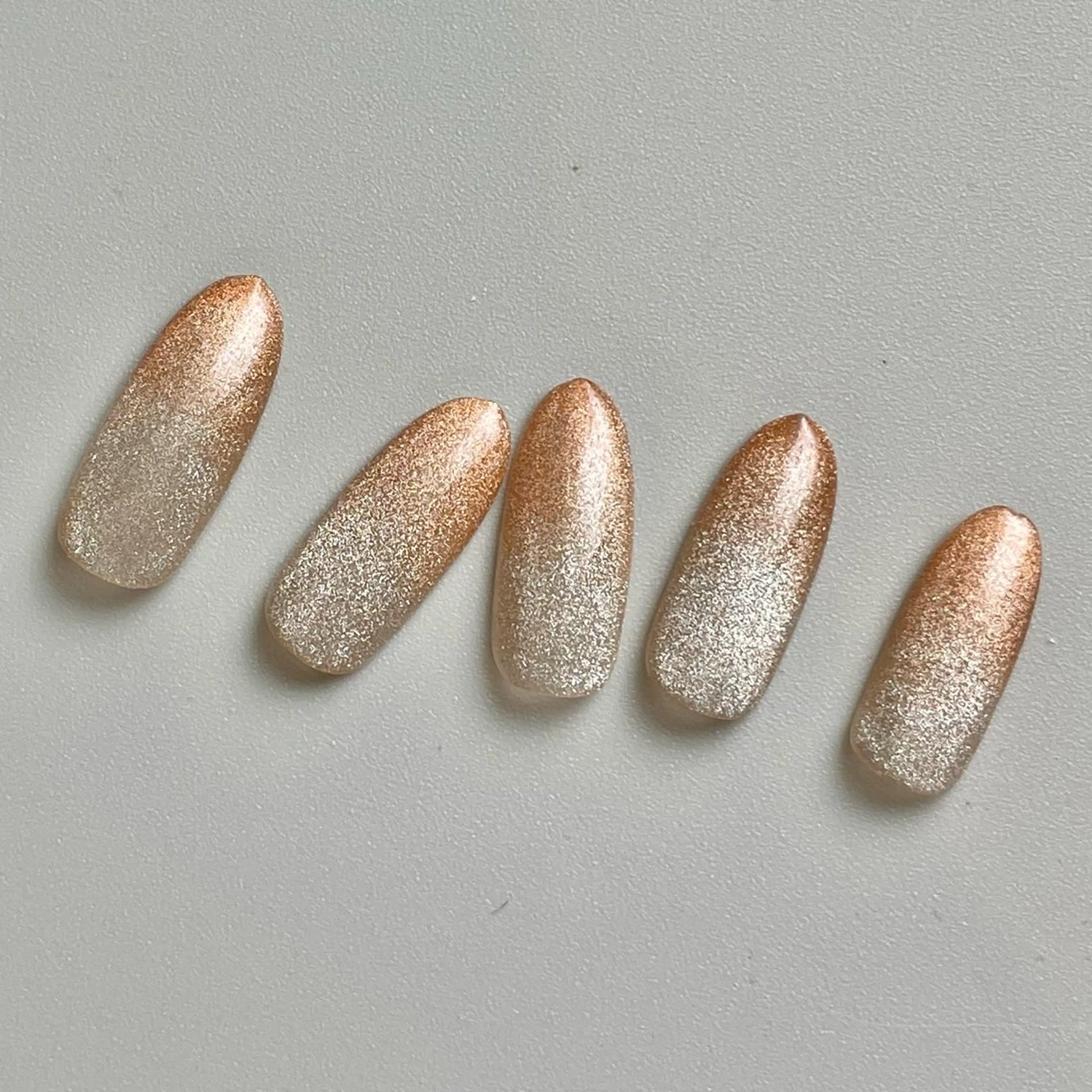 ネイル グラデーション マグネットネイル シンプルネイル complex asobi nail所属・勝俣 🌱横浜のネイルデザイン