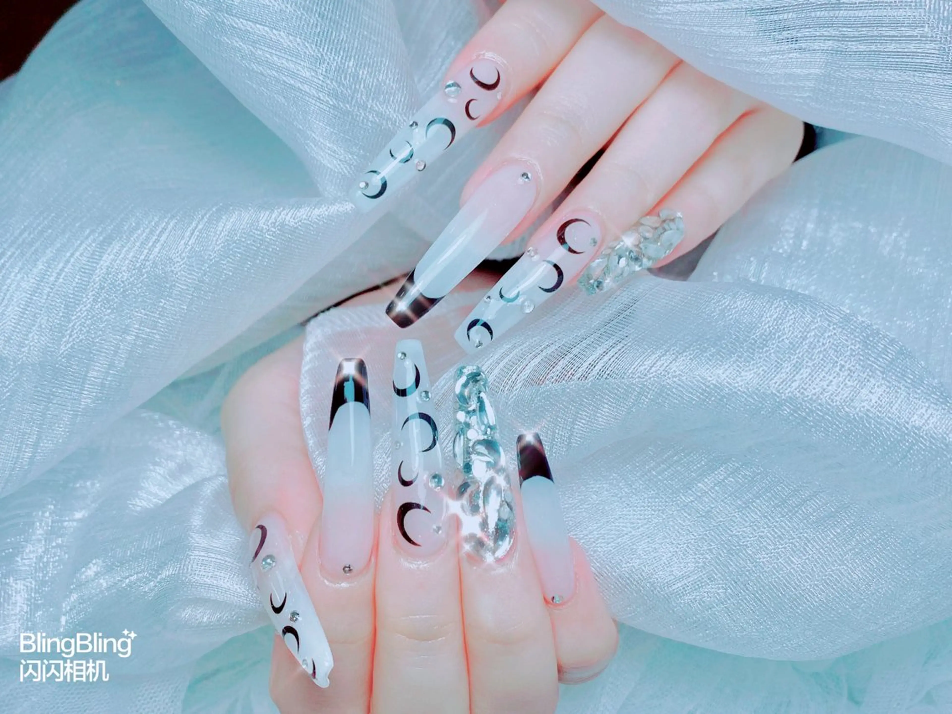 ネイル ハンドネイル ハンドケア Zz nail salonのネイルデザイン