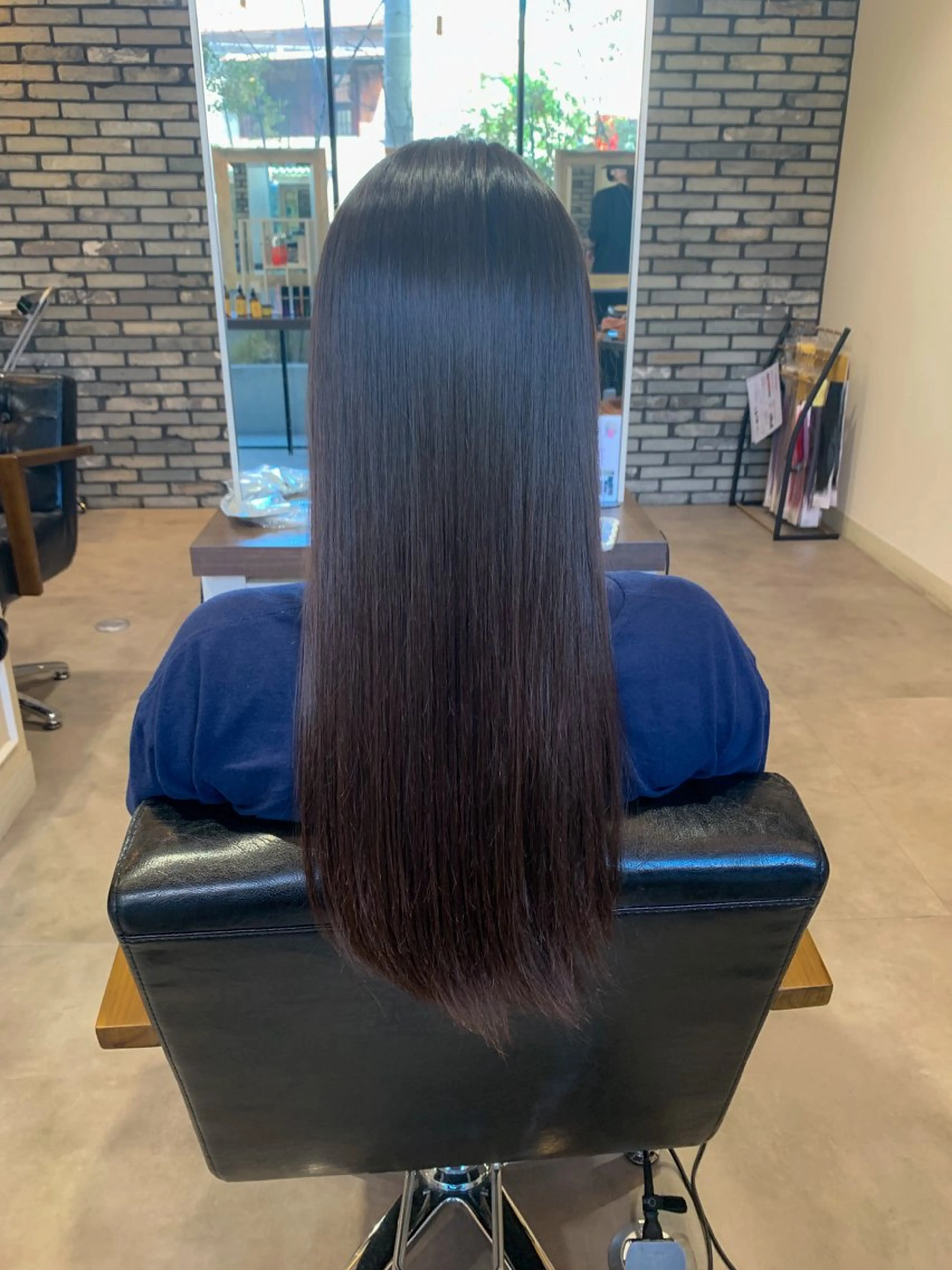 ロング カラー ブリーチ ケアブリーチ ダブルカラー ハイライトカラー ハイトーンカラー カット 縮毛矯正 トリートメント Uni.所属・地毛風ストレート/ 髪質改善/榎本流行のヘアスタイル