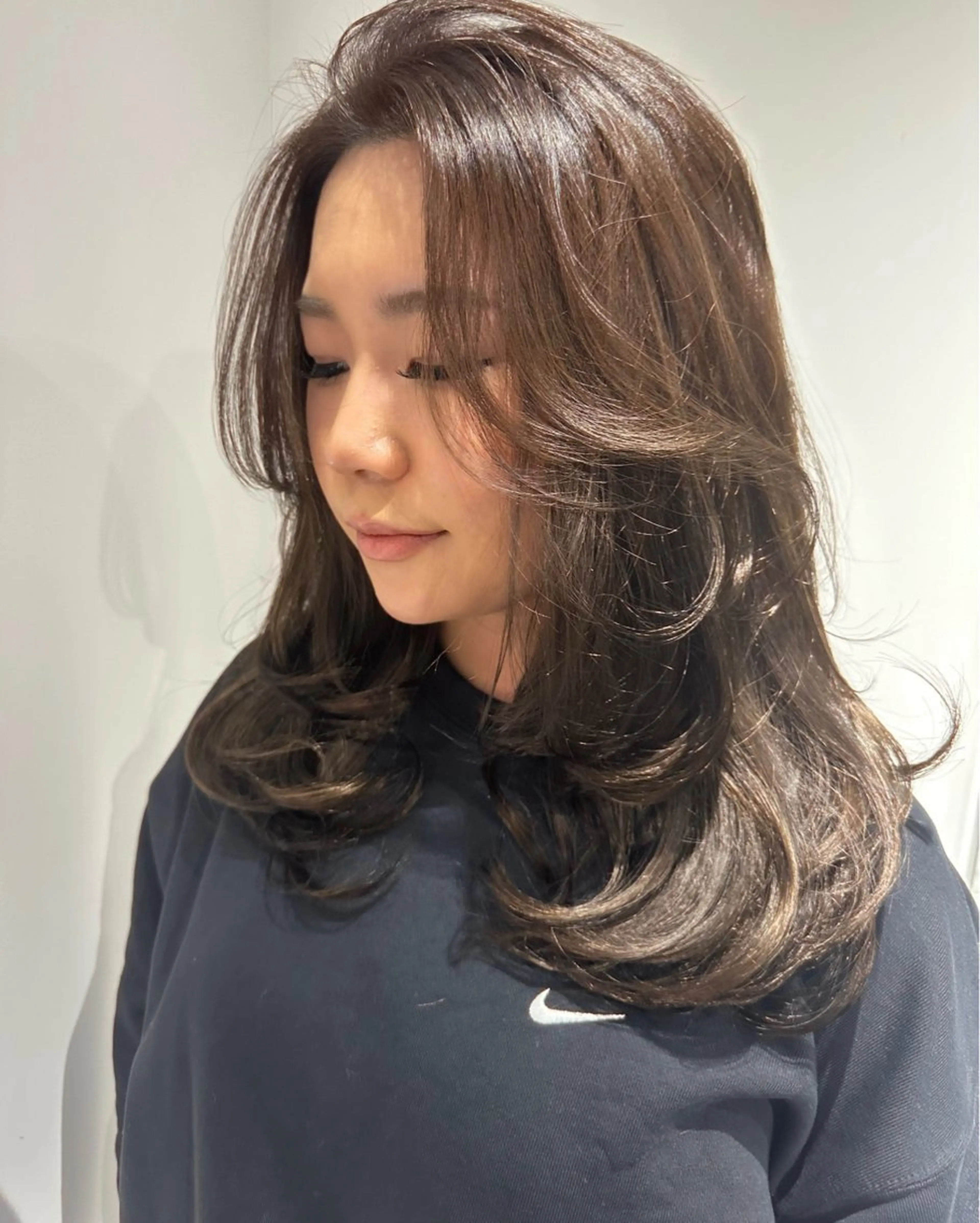 ミディアム カラー カット ヘアカラー トリートメント 海外風 レイヤー 💠MIKUのヘアスタイル