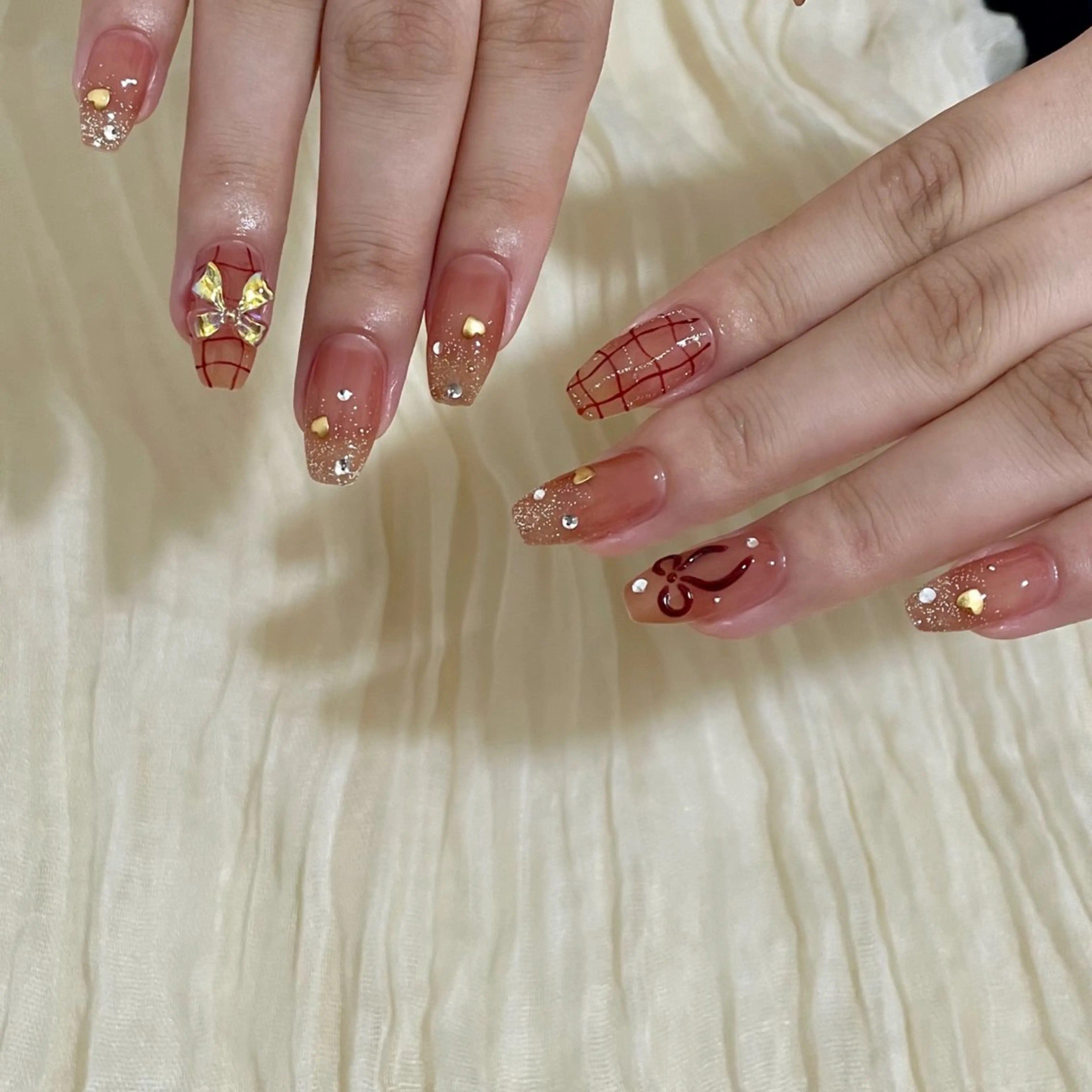 ネイル ハンドネイル ハンドケア m-nail所属・m-nail 🌙minamiのネイルデザイン