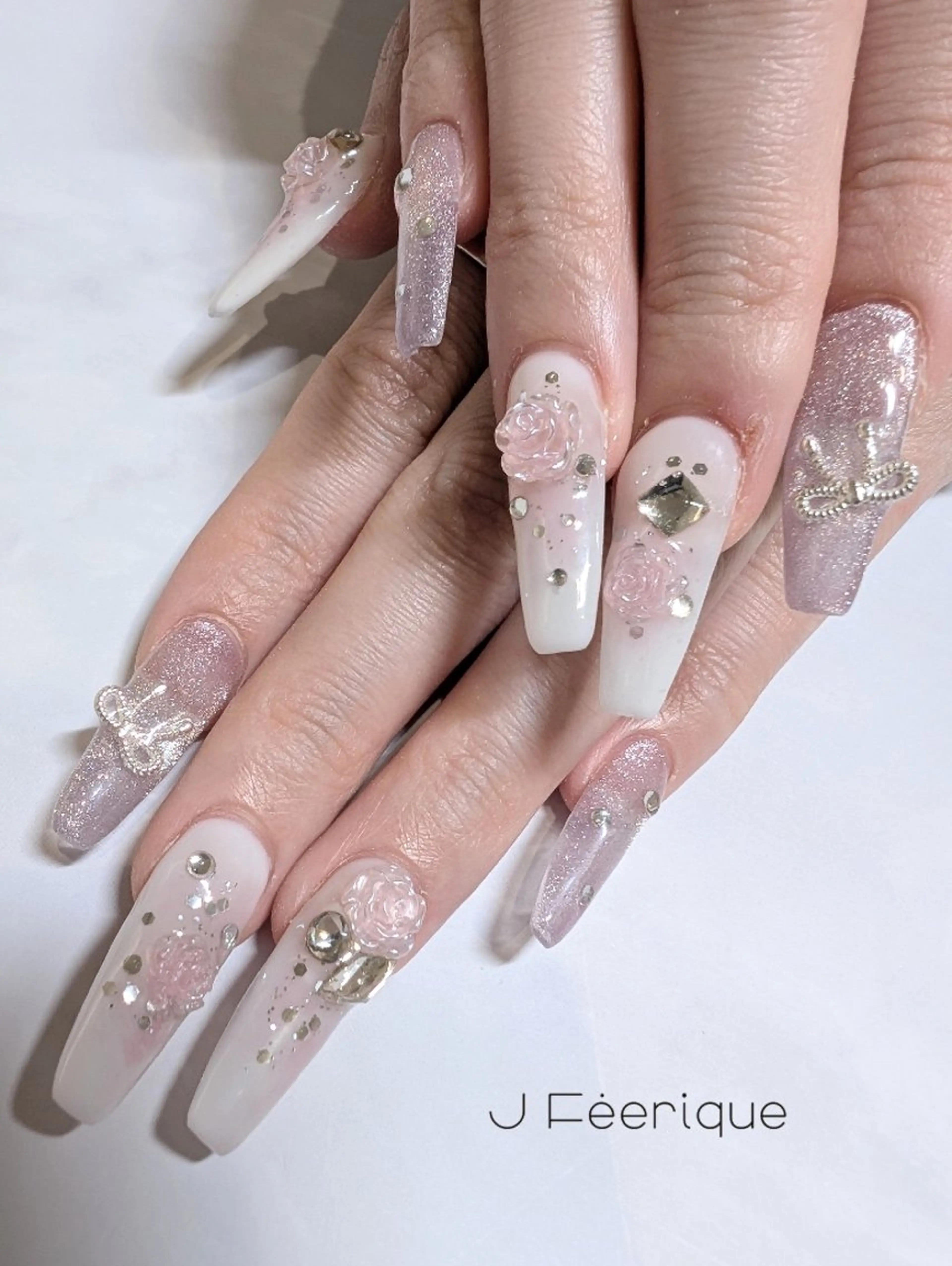 ネイル Eri 歴8年 / 南森町ネイル💅のネイルデザイン