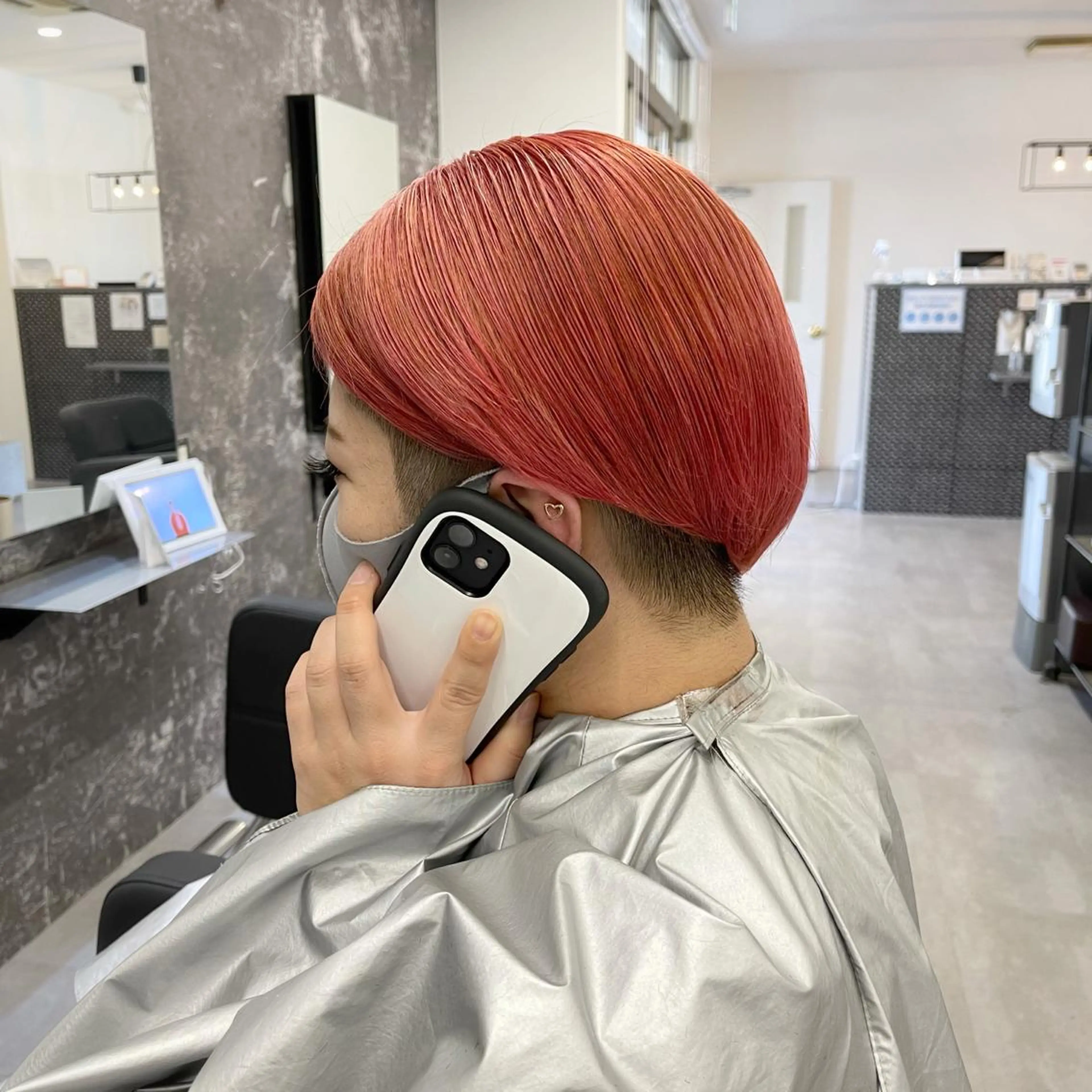 ショート カラー バレイヤージュ デザインカラー ハイライトカラー 外国人風カラー ハイライト アンドウ ユウ/ レイヤーカット/韓国のヘアスタイル